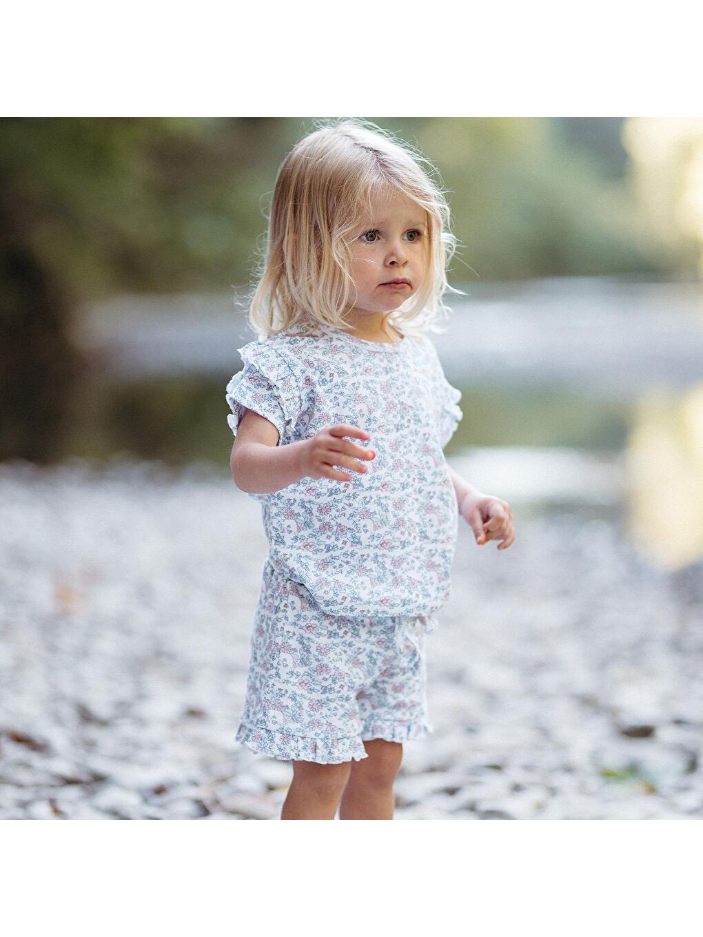 Mavi Kır Çiçekleri Şortlu Set