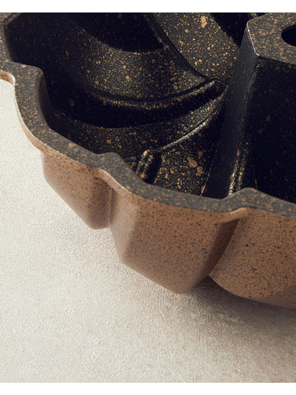 Sarı Patisserie Dream Döküm Kek Kalıbı 26 cm Gold-2