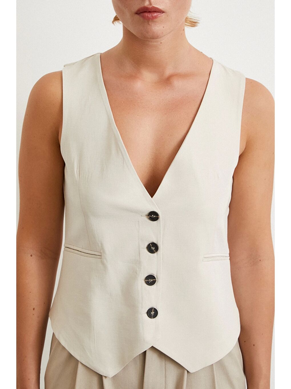 Ekru Cep Kapaklı Keten Yelek Krem-3