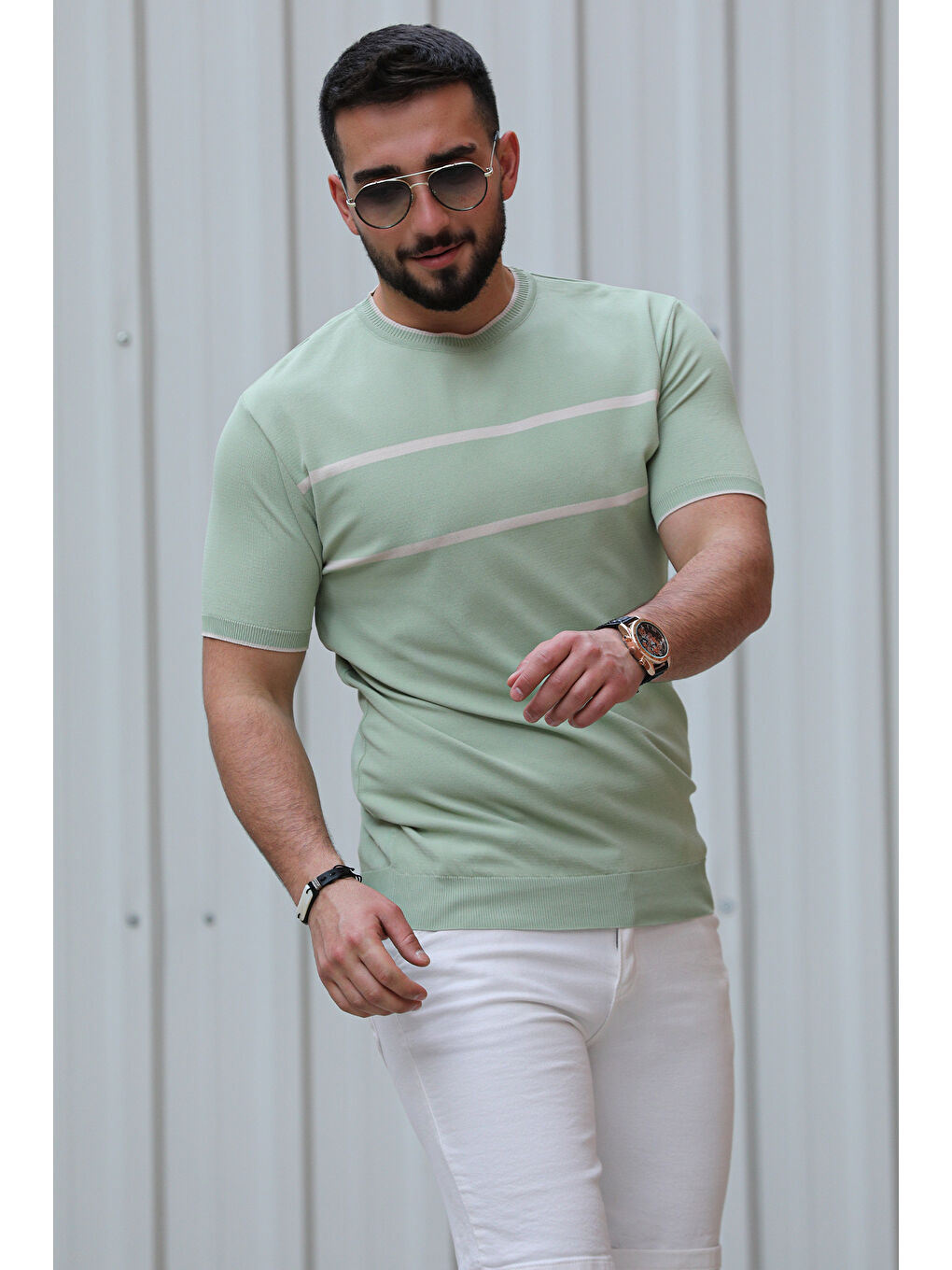 Yeşil Çizgi Detaylı Bisiklet Yaka Erkek Tişört-1