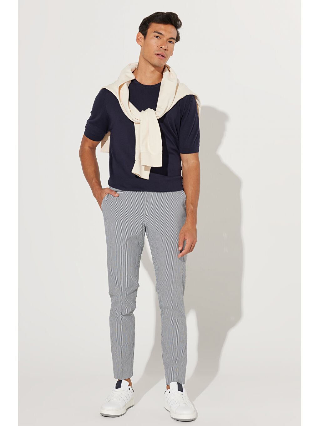 Erkek Lacivert Slim Fit Dar Kesim Pamuklu Gofre Desenli Pantolon-1