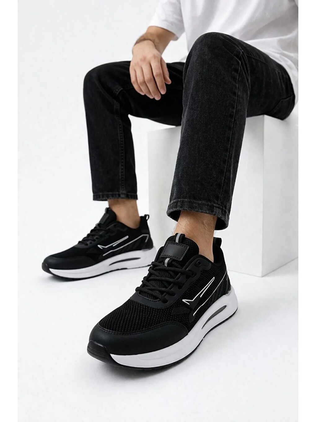 Siyah Erkek Sneaker Modern Tasarım Hafif Air Taban Günlük Rahat Yumuşak Yürüyüş Spor Ayakkabı-1