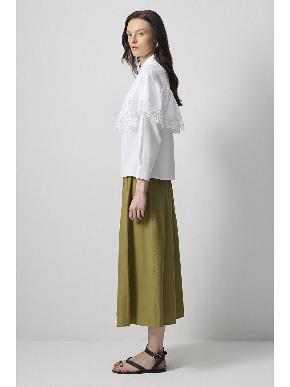 Beyaz Fisto Detaylı Gömlek-2