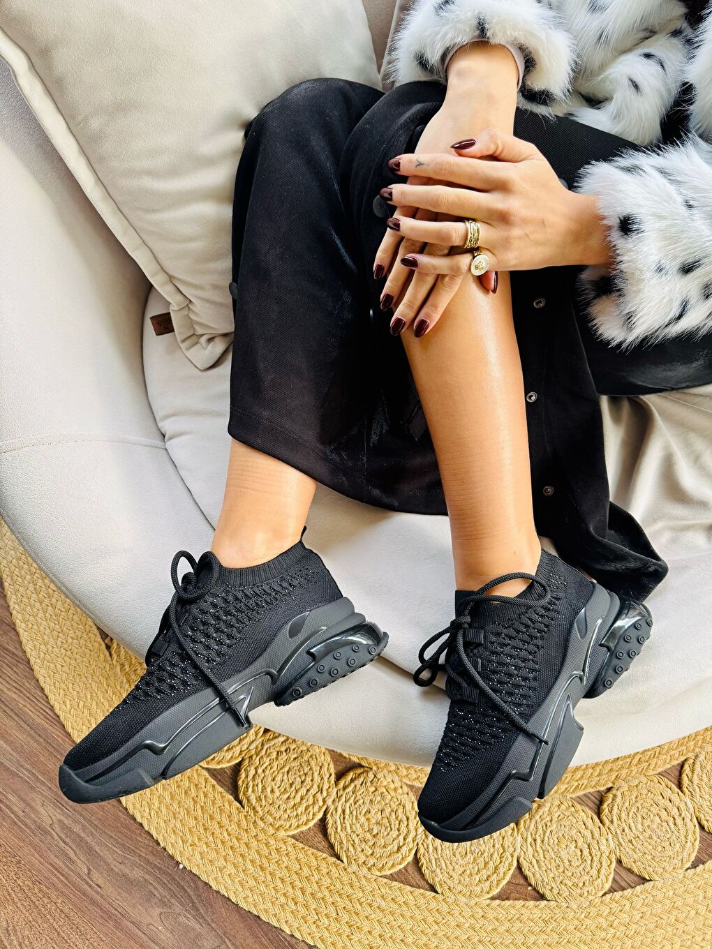 Siyah Renk Triko Taş Detaylı Ortopedik Rahat Kalıp Kadın Sneakers Ve Spor Ayakkabı Taban 5 Cm.-1