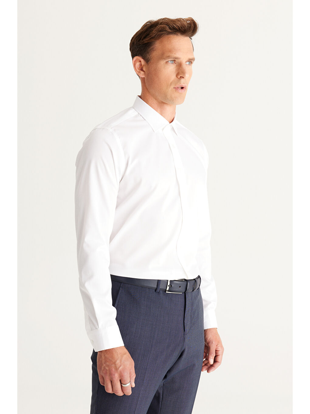 Erkek Beyaz Ütü Gerektirmeyen Non-Iron Slim Fit %100 Pamuk Gömlek-3