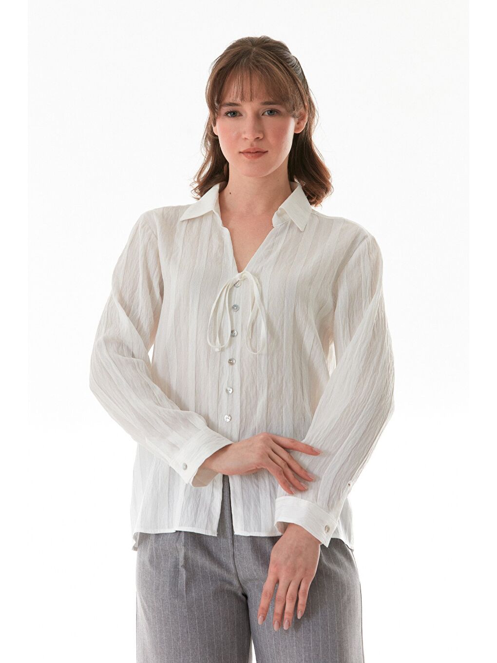 Ekru Önü Bağlamalı Düğmeli Salaş Gömlek-1