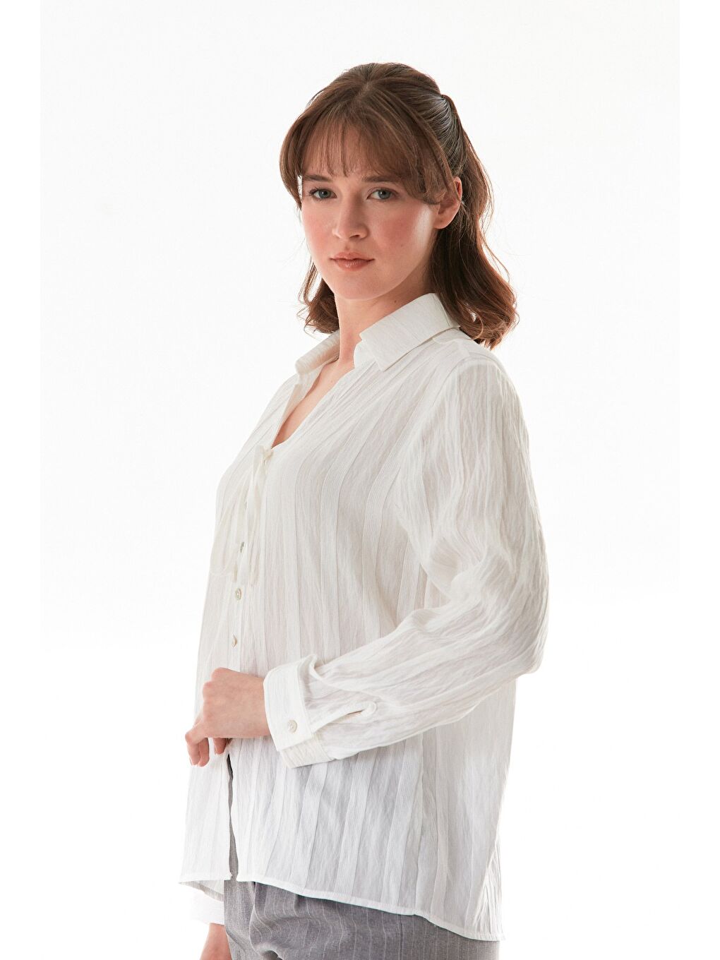 Ekru Önü Bağlamalı Düğmeli Salaş Gömlek-4