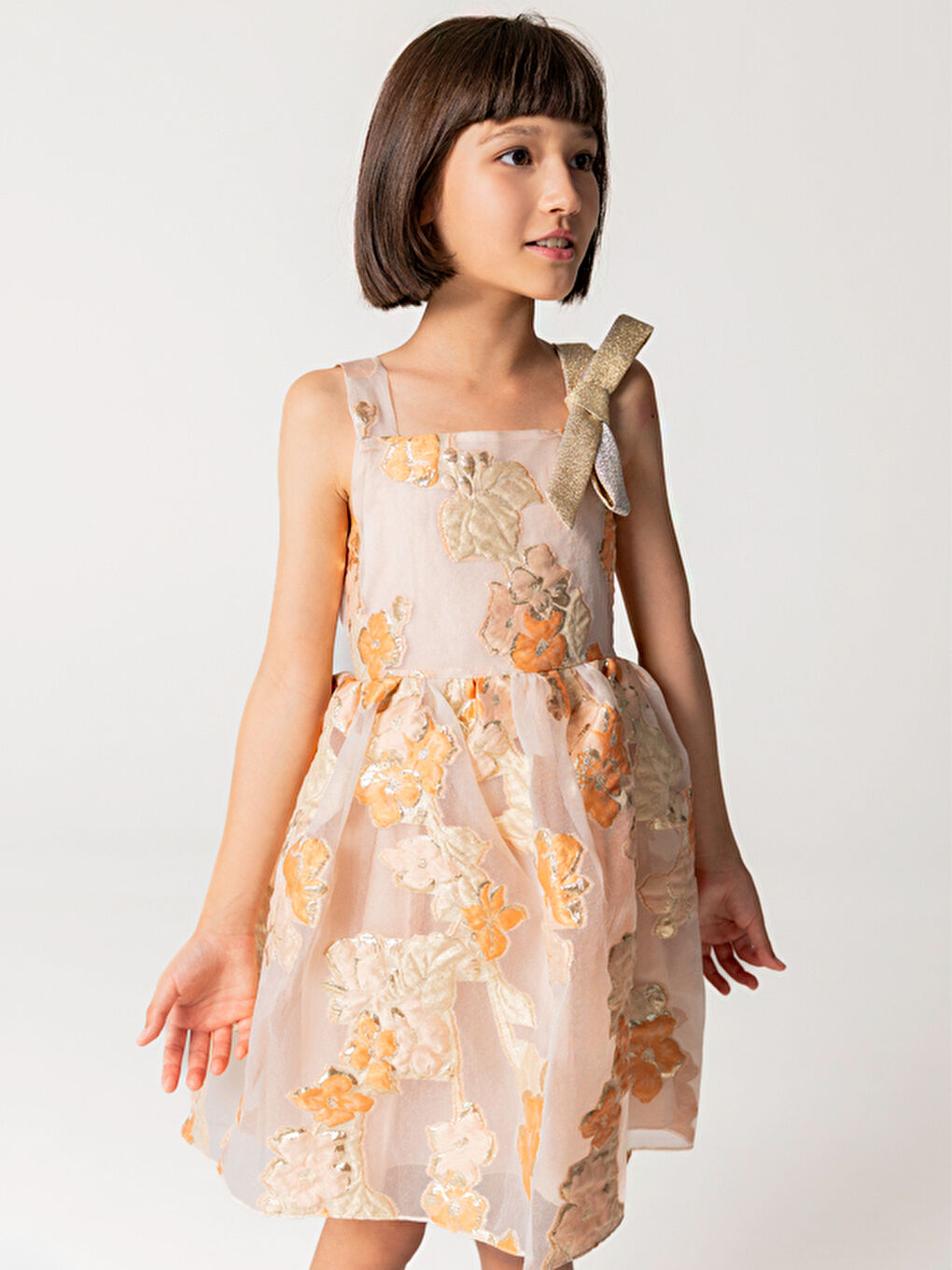 Pembe Çiçek Kabartmalı Simli Askılı Kız Çocuk Elbise