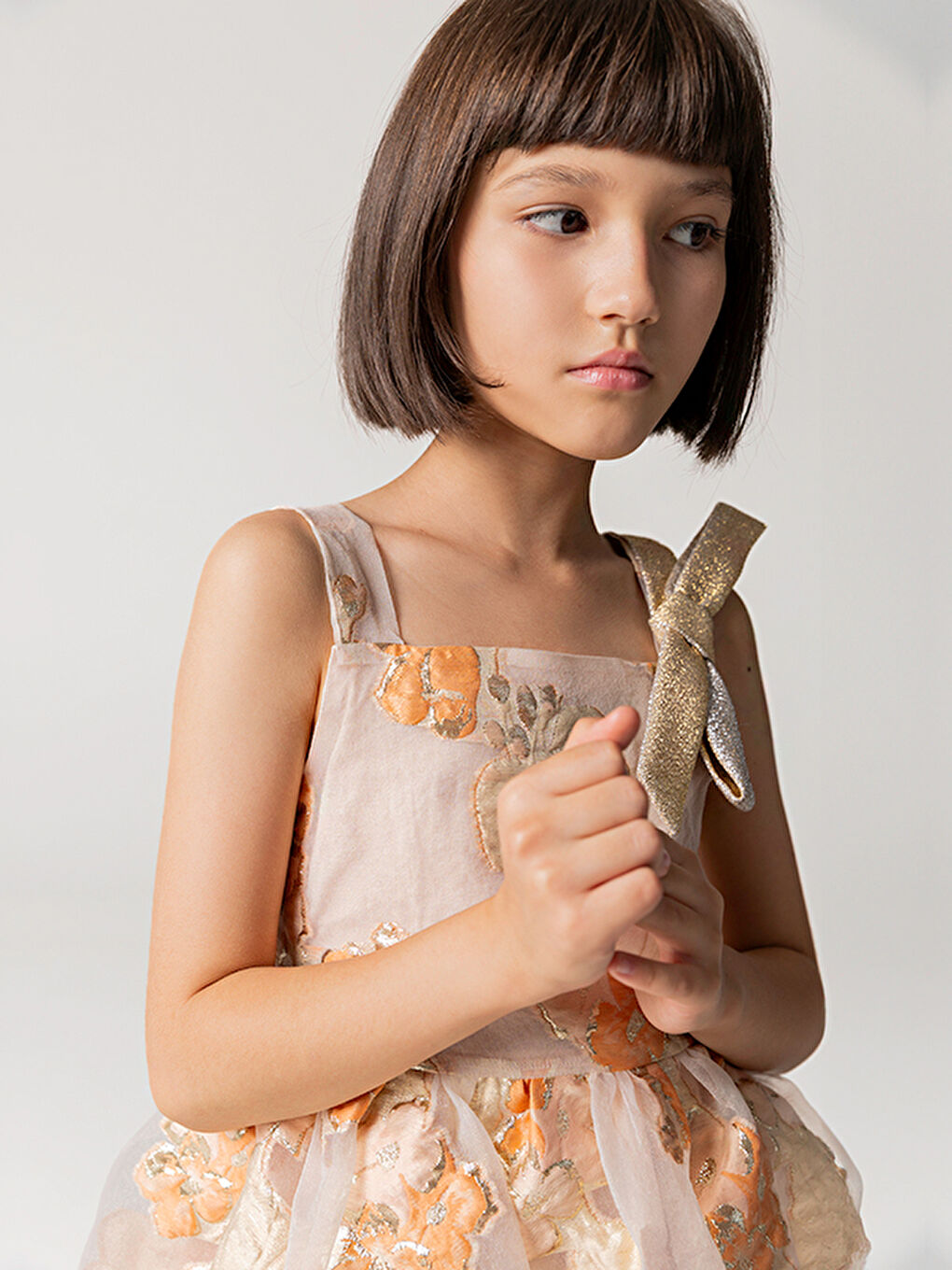 Pembe Çiçek Kabartmalı Simli Askılı Kız Çocuk Elbise-2