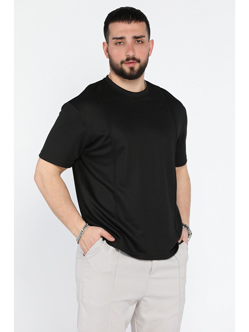 Siyah Erkek Bisiklet Yaka Dikiş Detaylı Elastanlı Tişört