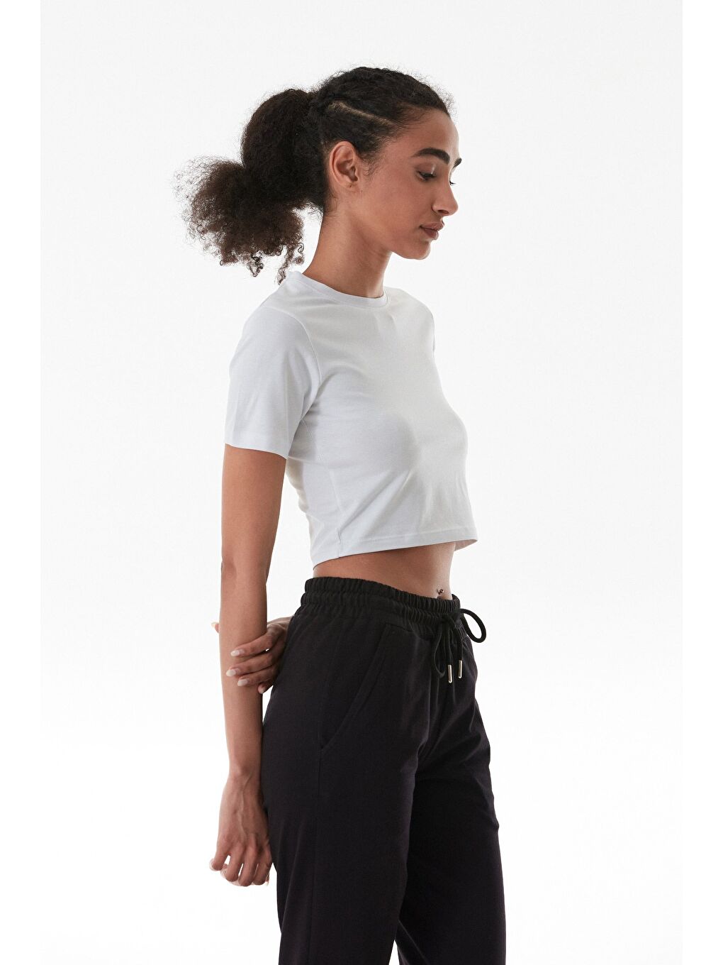 Beyaz Basic Bisiklet Yaka Crop Tişört-4