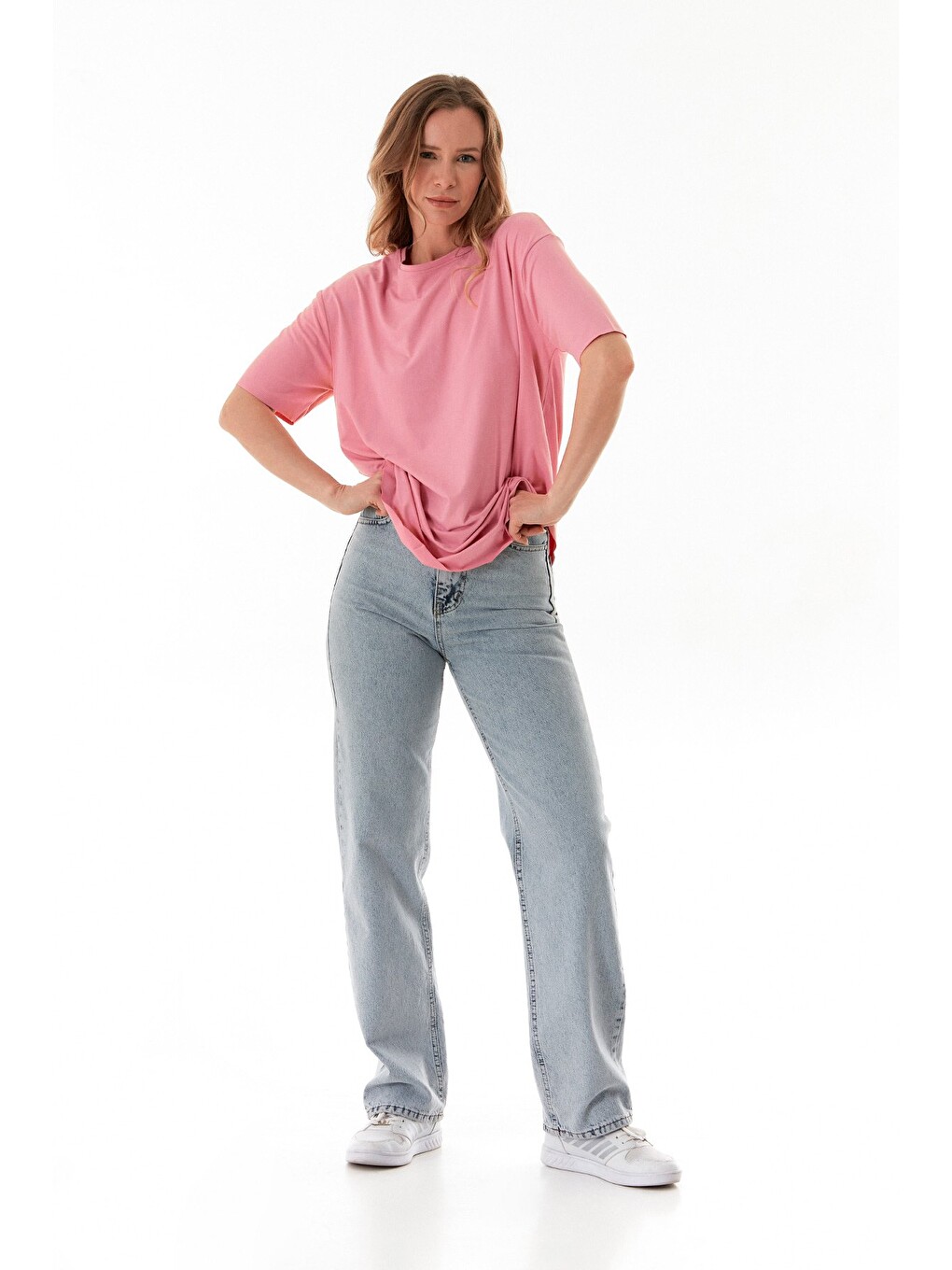 Pembe Basic Bisiklet Yaka Yanları Yırtmaçlı Modal Tişört-3