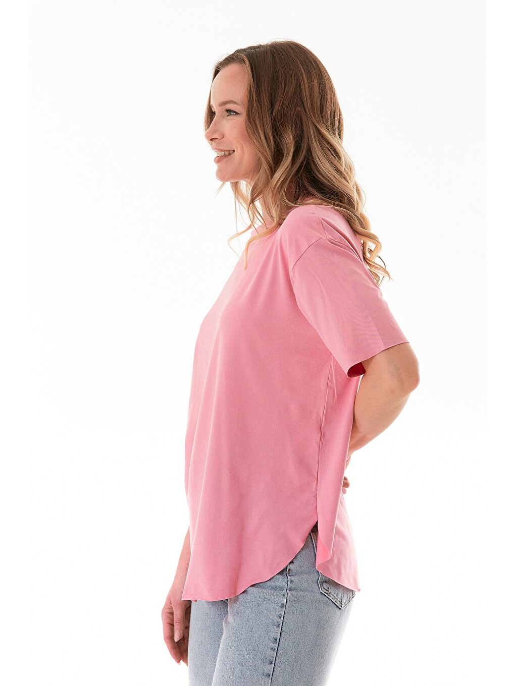 Pembe Basic Bisiklet Yaka Yanları Yırtmaçlı Modal Tişört-4