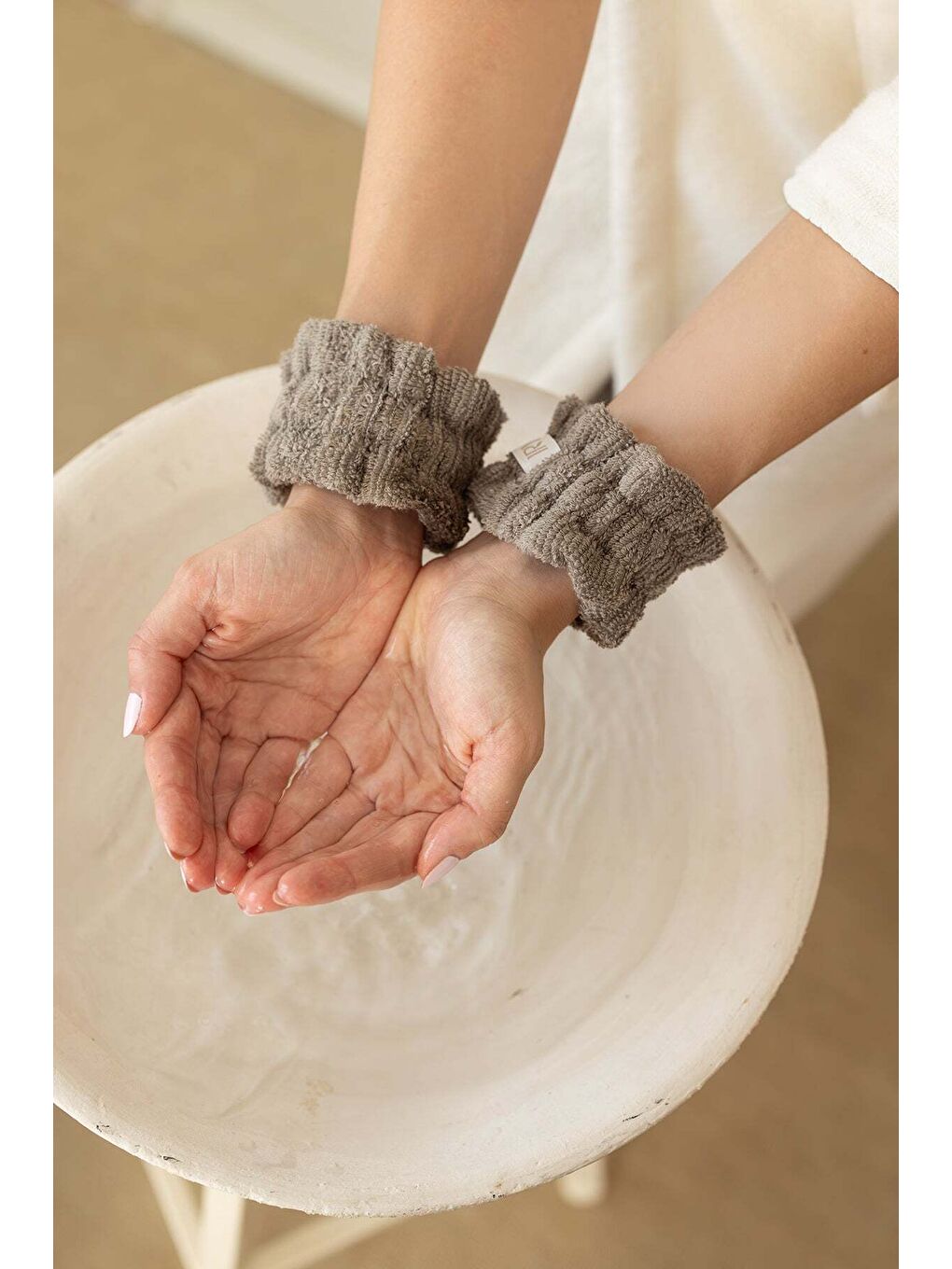 Solena Havlu El Bilekliği Gri