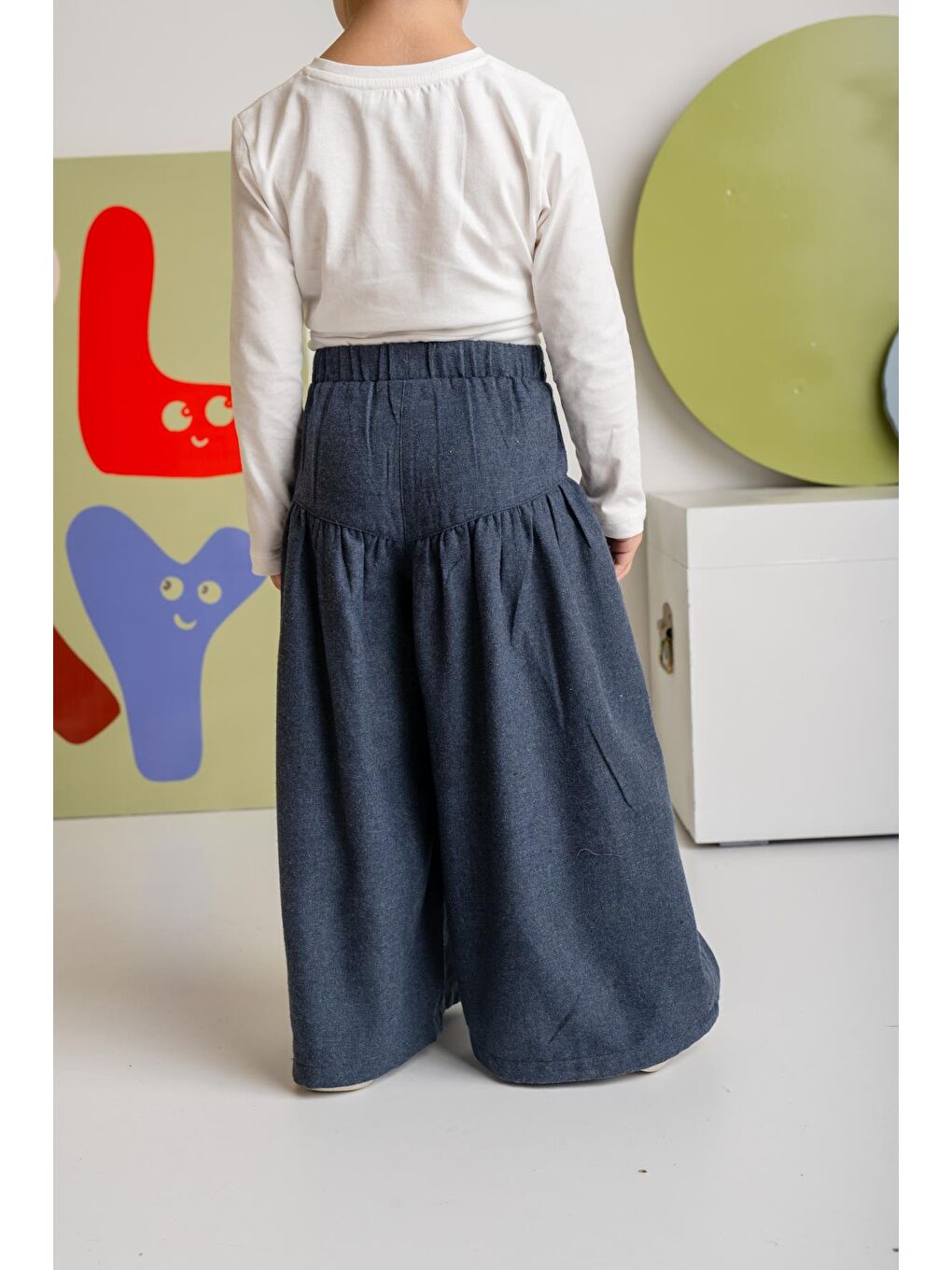 Kız Çocuk İnce Kaşe Pileli Bol Pantolon - Lacivert-2