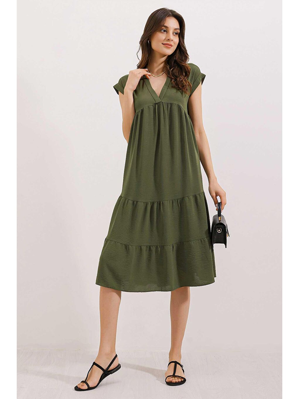 2398 V Yaka Volanlı Elbise - Haki-1