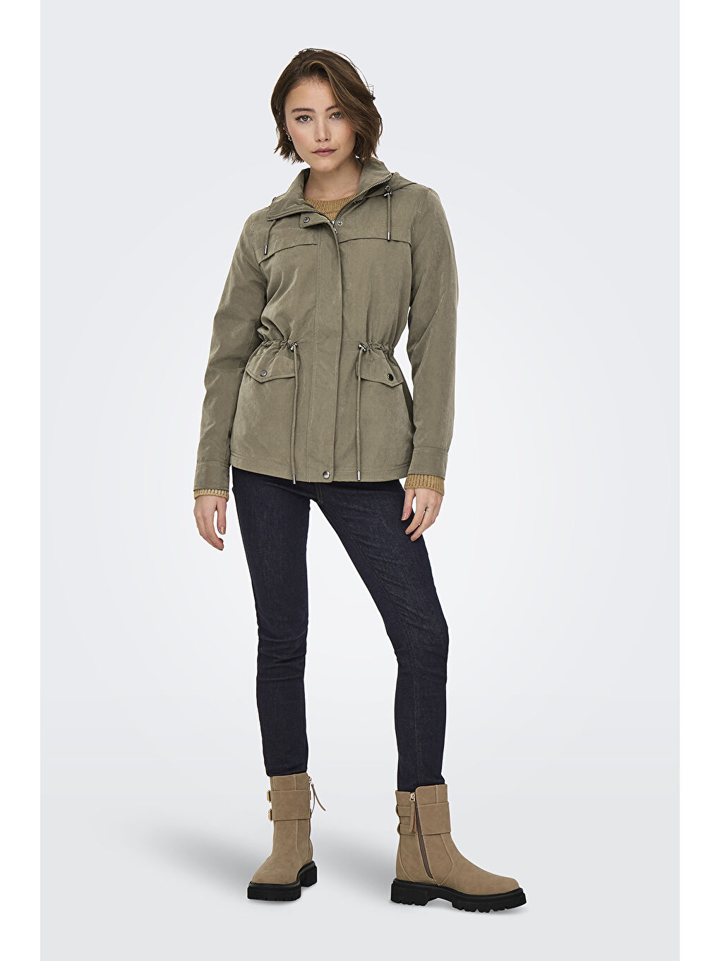 Yeşil Onlnewstarline Regular Fit Kapüşonlu Cepli Mevsimlik Kadın Mont 15218612-1