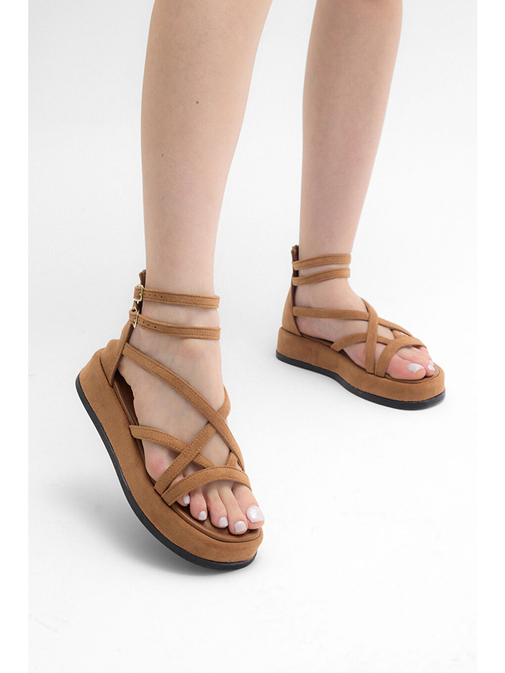 Kahverengi Kadın Taba Süet Rahat Kalıp Çapraz Bantlı Çift Kemerli Sandalet-5