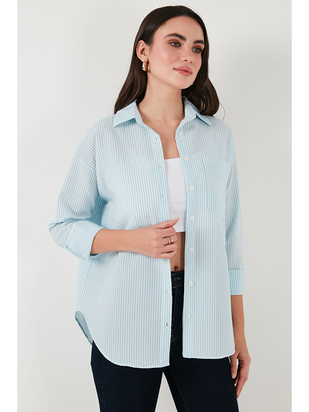 Mavi Regular Fit Uzun Kollu Cepli Çizgili Kadın Gömlek 6772895-1