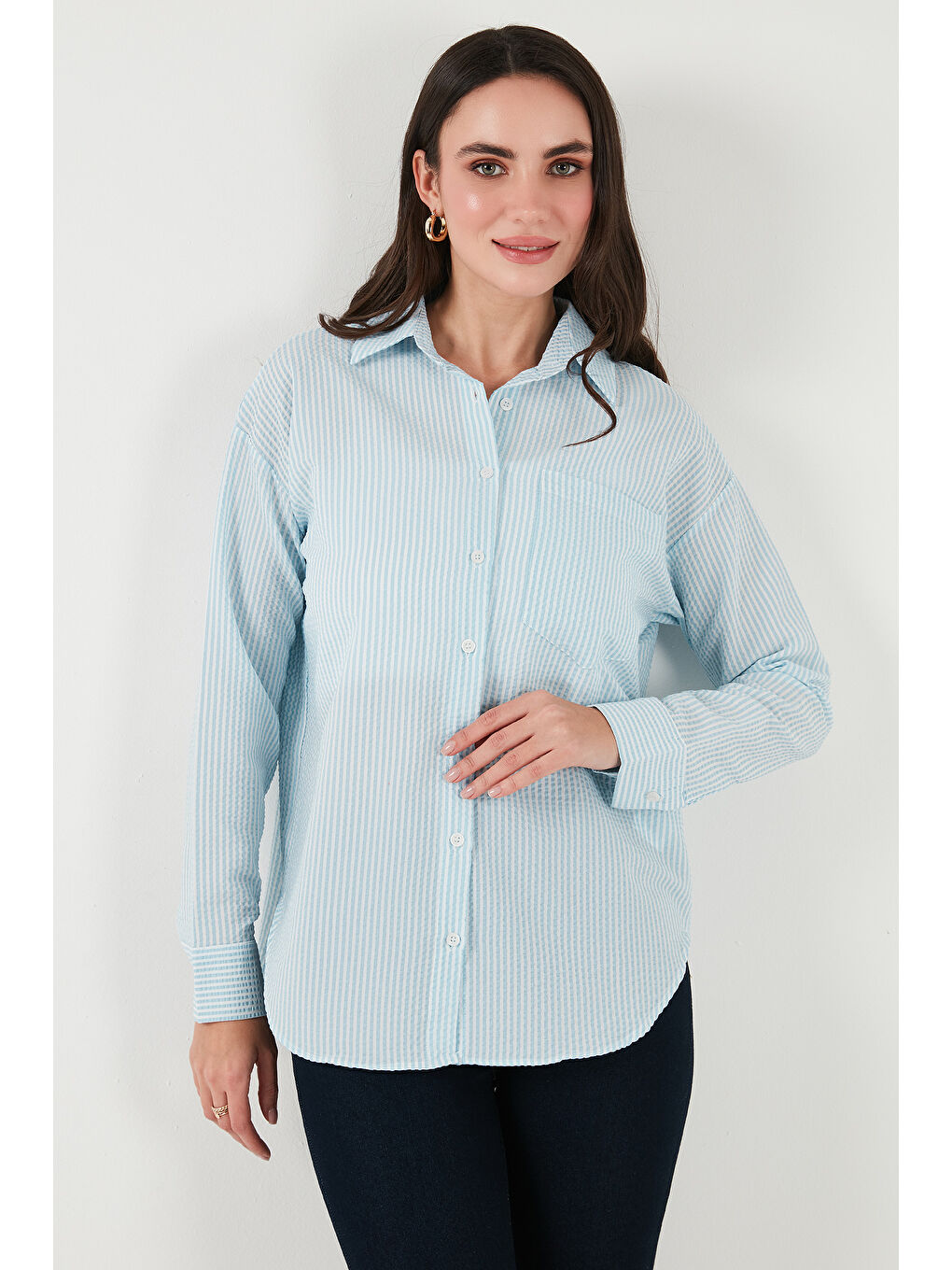 Mavi Regular Fit Uzun Kollu Cepli Çizgili Kadın Gömlek 6772895-4