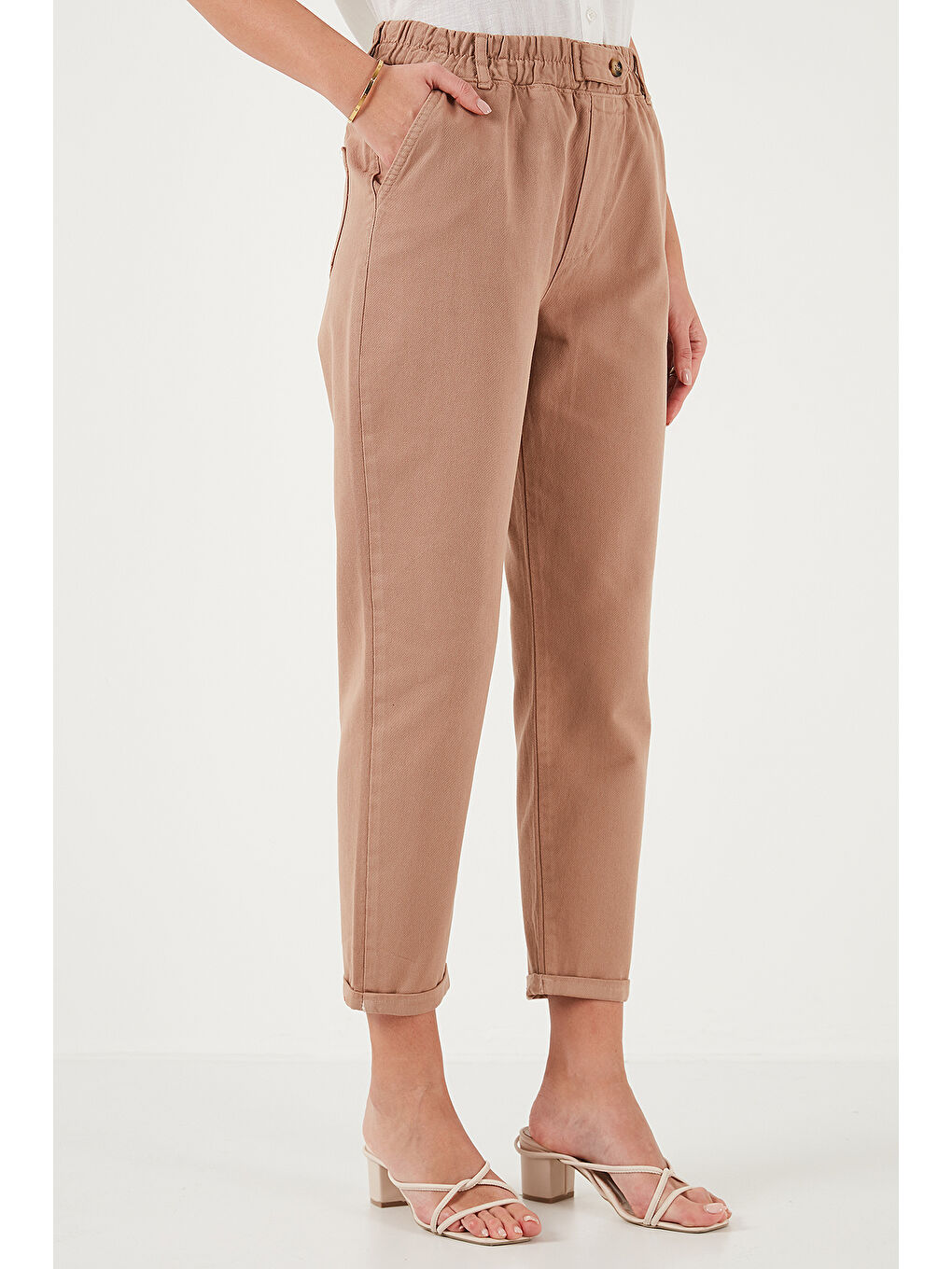 Sarı Pamuklu Standart Fit Yüksel Bel Düz Paça Kadın Pantolon 668YP4924-1