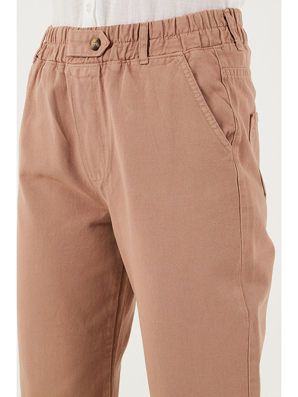 Sarı Pamuklu Standart Fit Yüksel Bel Düz Paça Kadın Pantolon 668YP4924-4