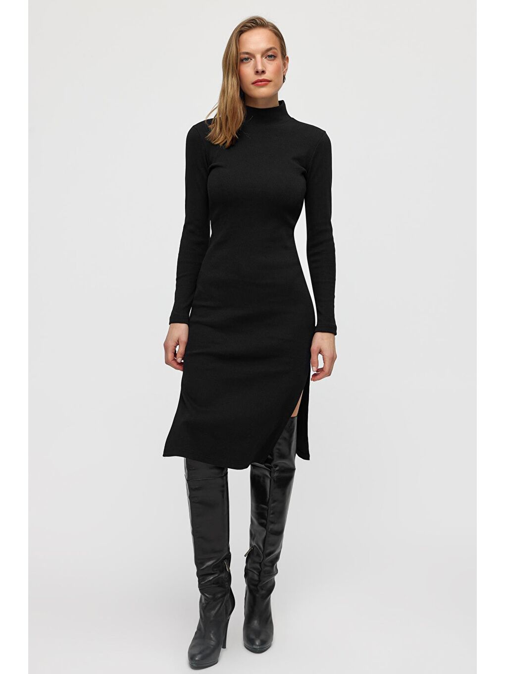 Düz Renk Yarım Boğazlı Fitilli Elbise-Siyah-1