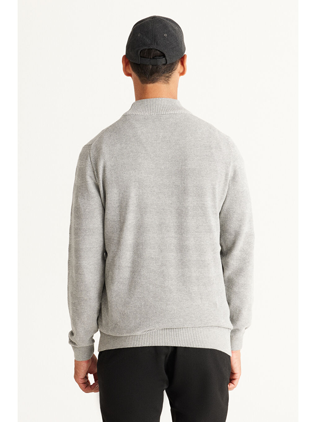 Erkek Gri Melanj Recycle Standart Fit Normal Kesim Yarım Balıkçı Yaka Pamuklu Jakarlı Triko Kazak-4