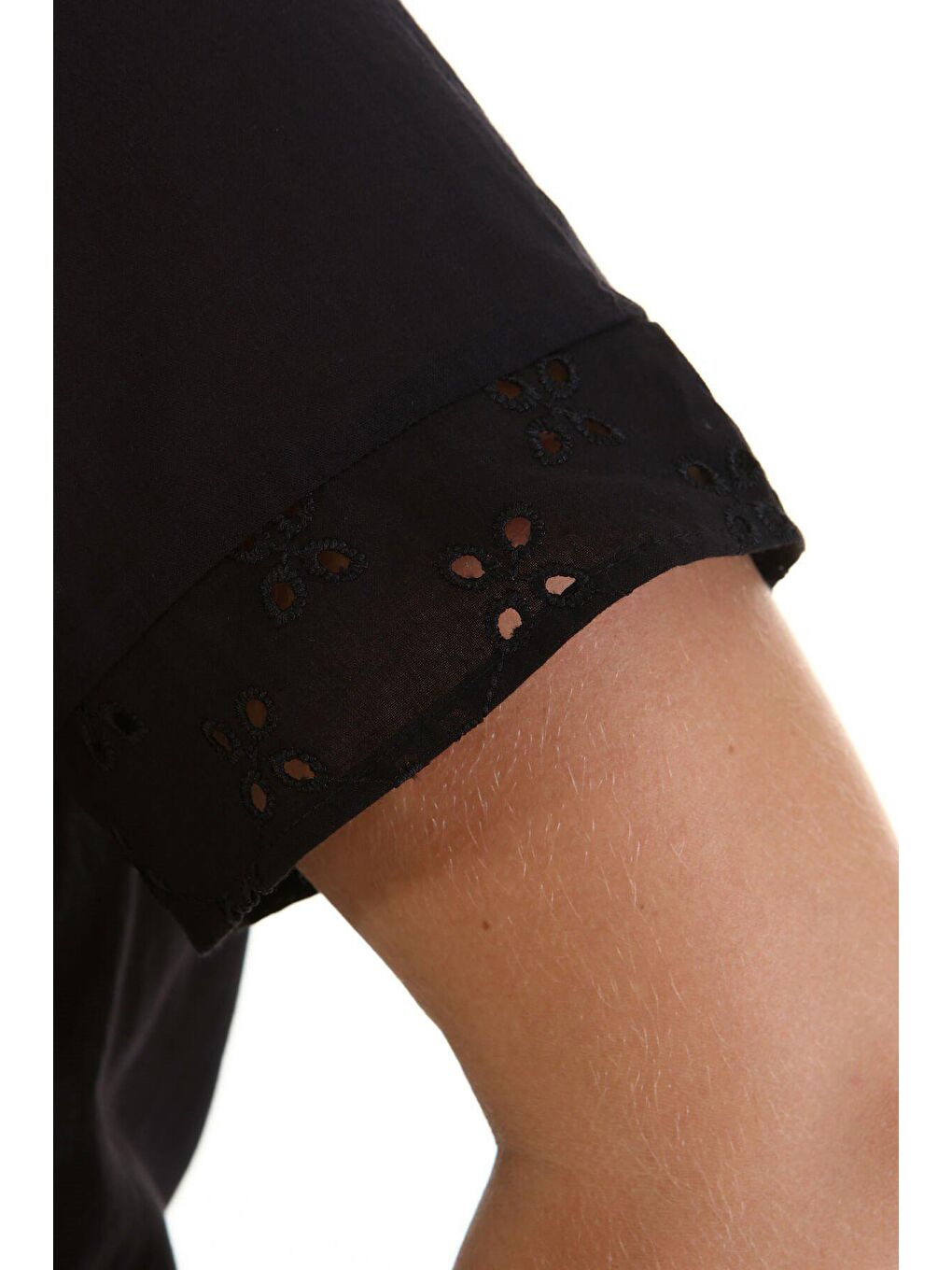 Siyah Kol ve Etek Ucu Fistolu Bluz-3