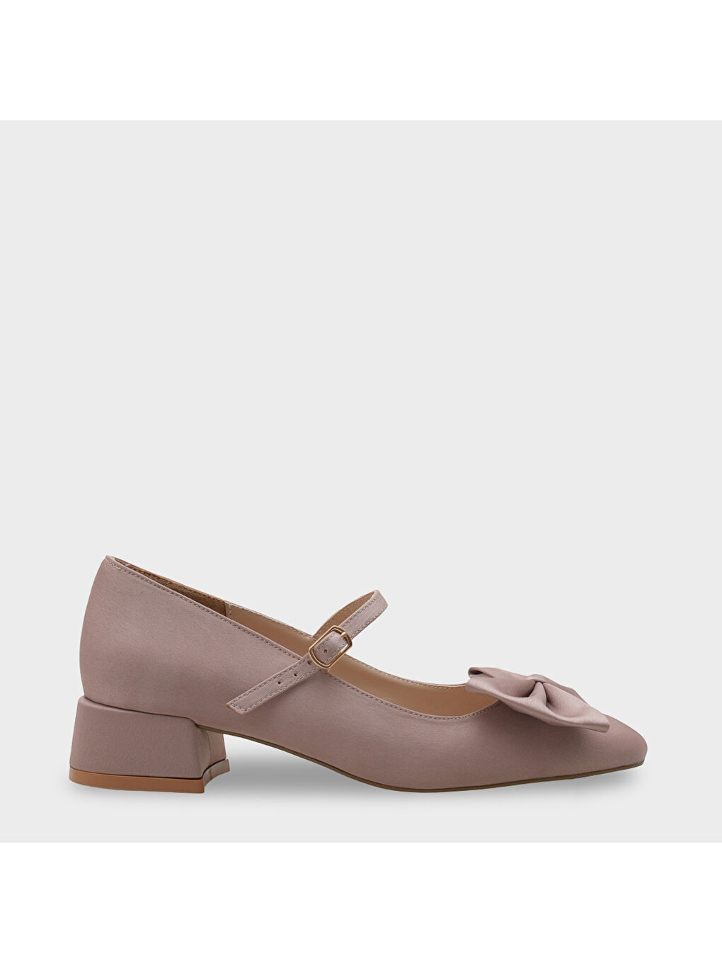 Bej Susanna Kısa Topuklu Küt Burunlu Fiyonklu Mary Jane Saten Kadın Ayakkabı