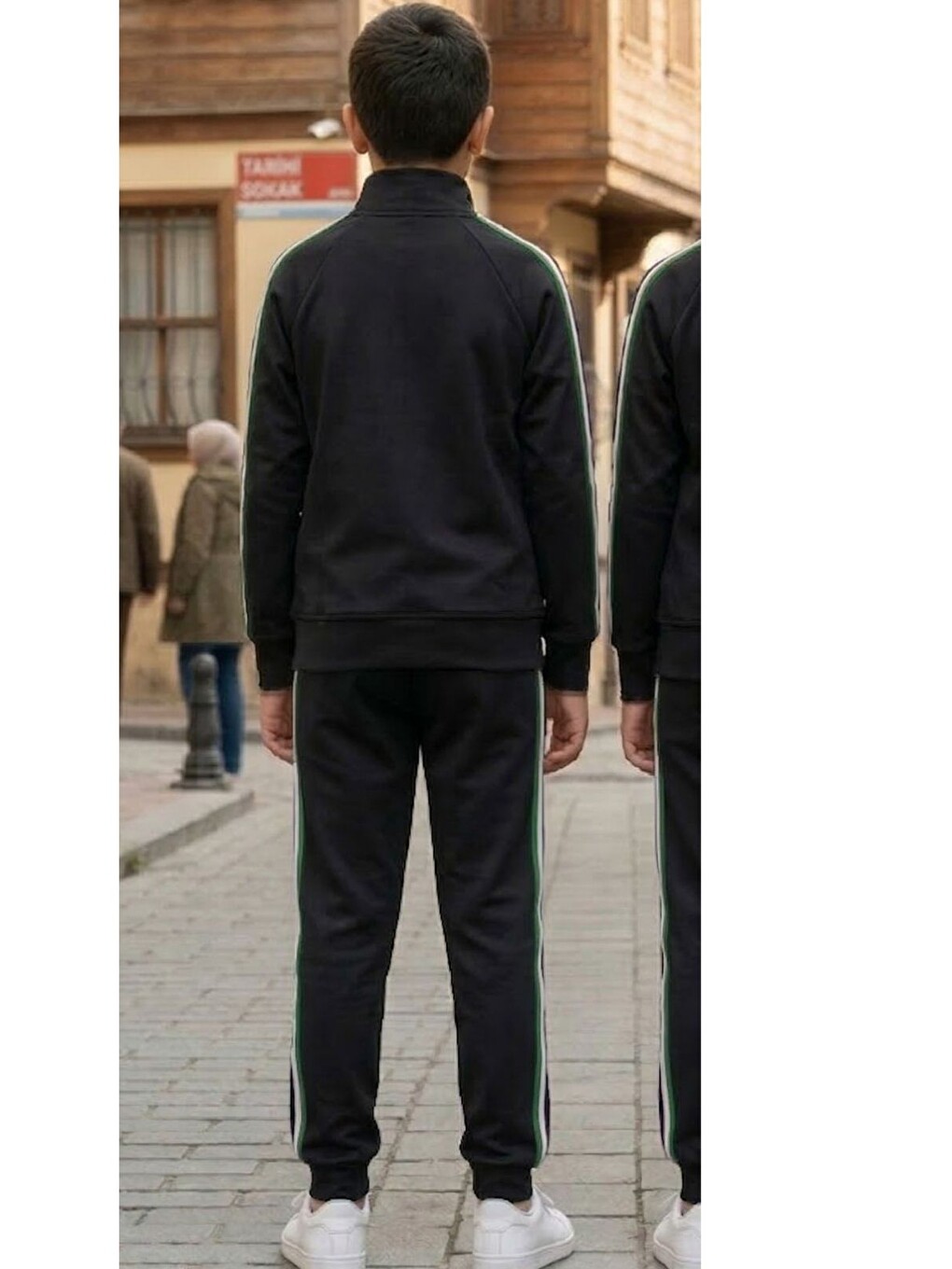 Siyah Erkek Çocuk Dik Yaka Üç Şeritli Şardonlu Dalgıç Eşofman Takımı-4