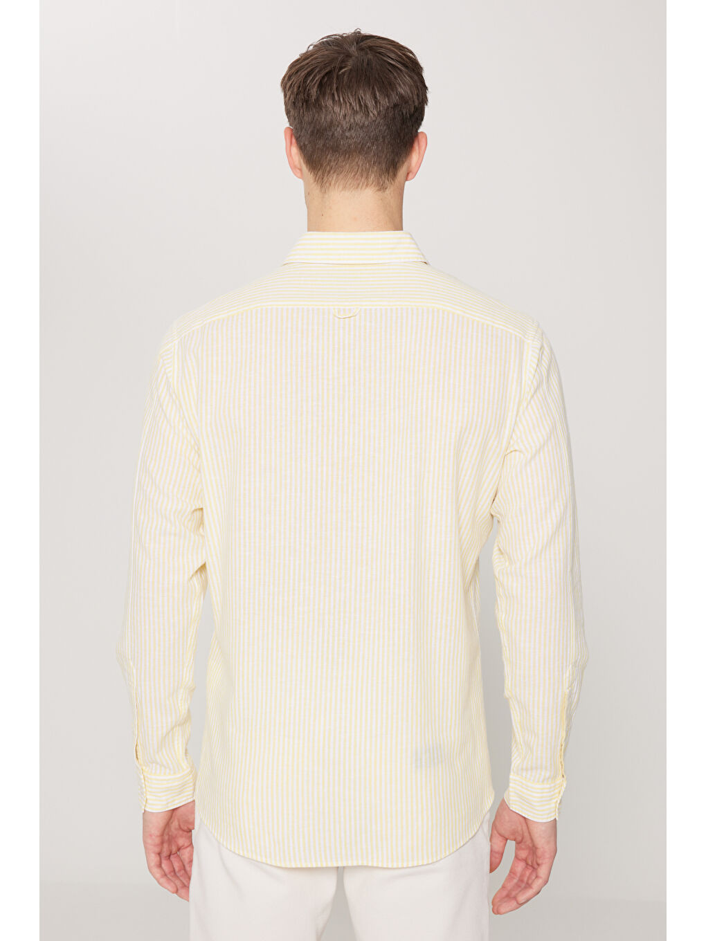 Erkek Sarı-Beyaz Keten Comfort Fit Rahat Kesim Klasik Yaka Çizgili Gömlek-4