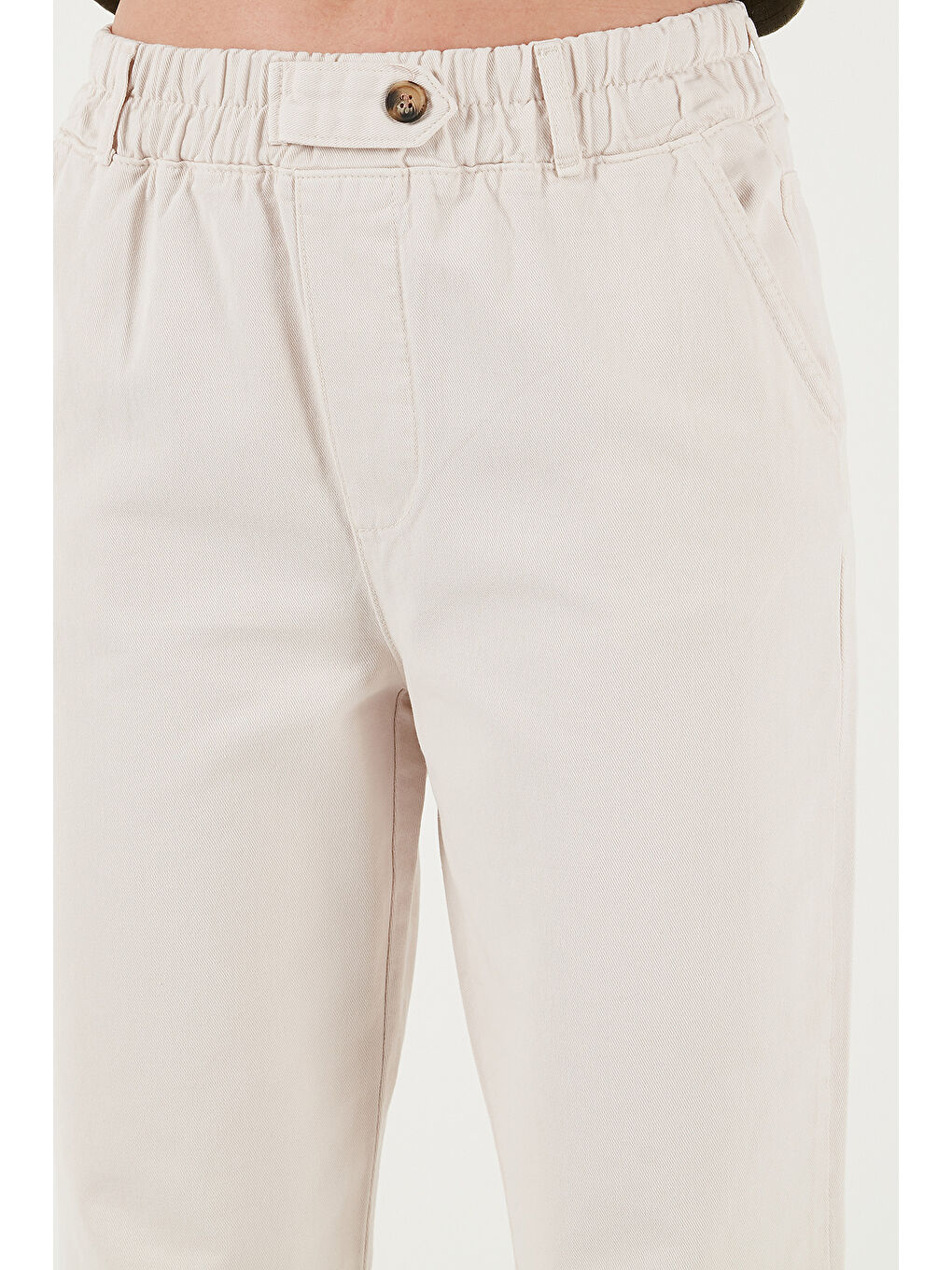 Bej Pamuklu Standart Fit Yüksel Bel Düz Paça Kadın Pantolon 668YP4924-5