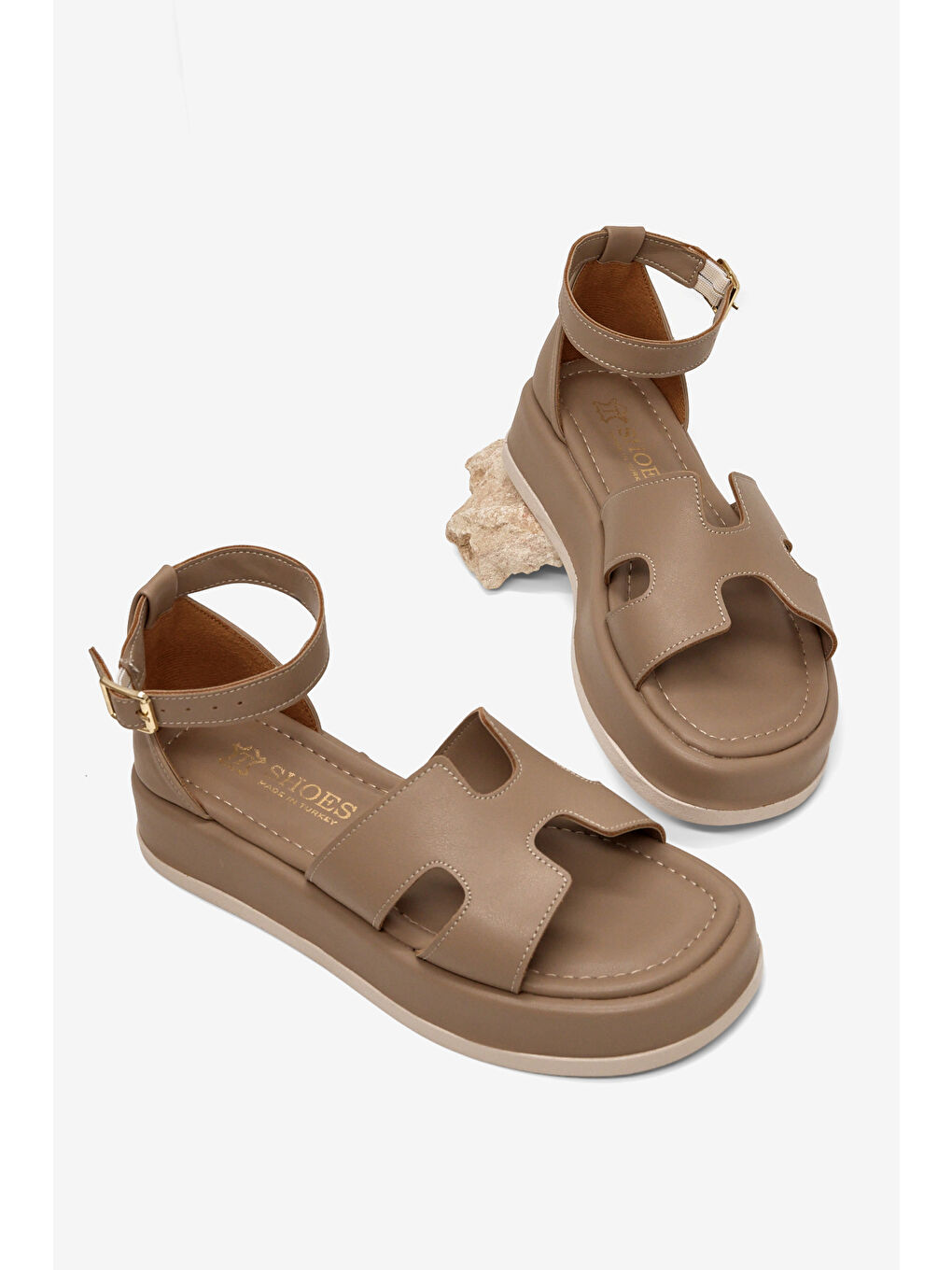 Bej Kadın Vizon Cilt Rahat Kalıp Bilekten Bağlanmalı Sandalet-2