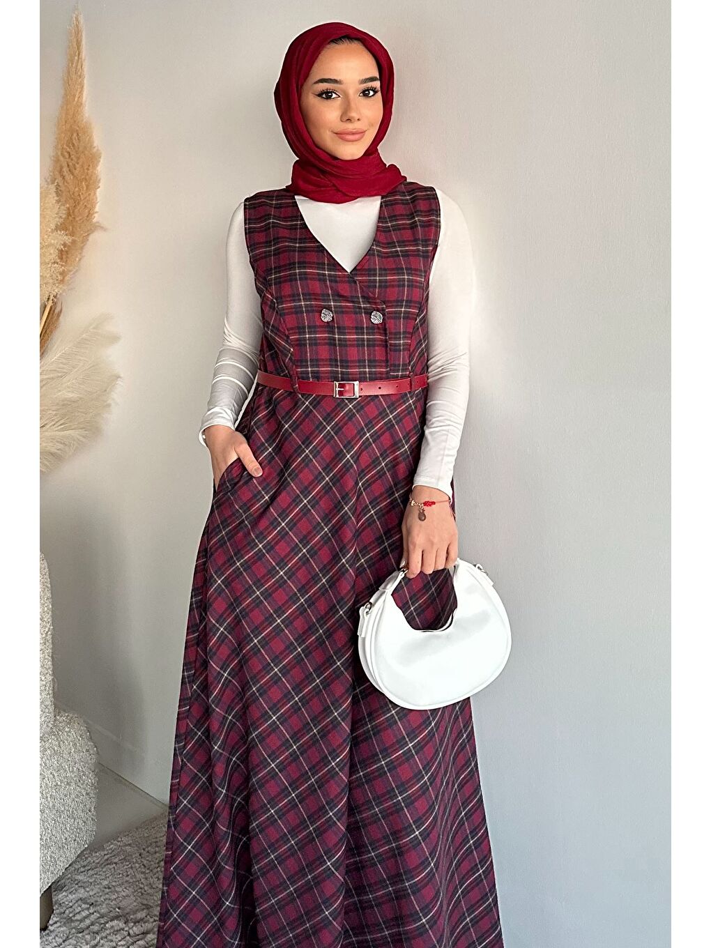 Bordo Ekose Desenli Kemerli Tesettür Jile Elbise-4