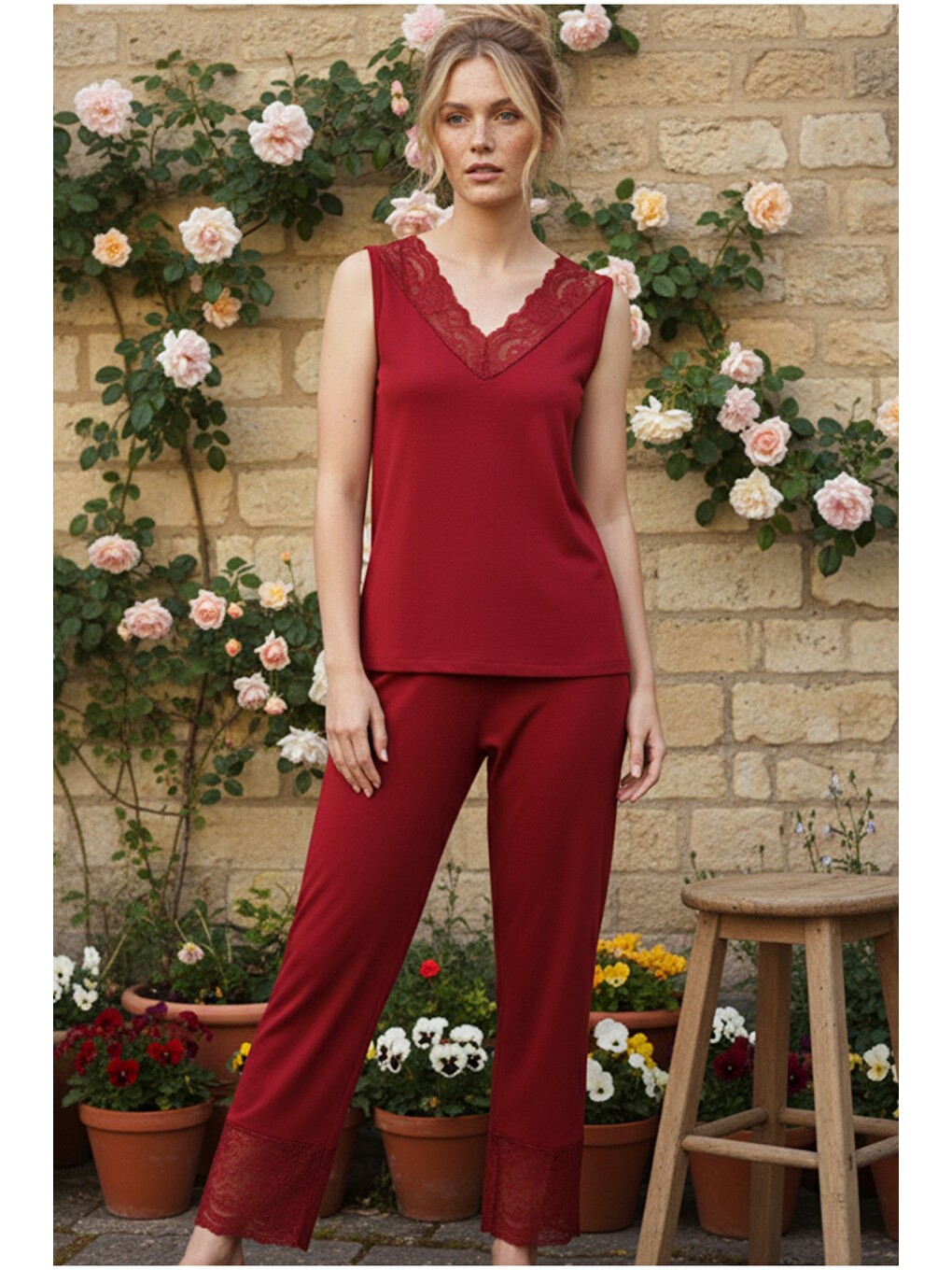 Bordo Dantel Detaylı Kolsuz Örme Viskon Pijama Takım26120751-1