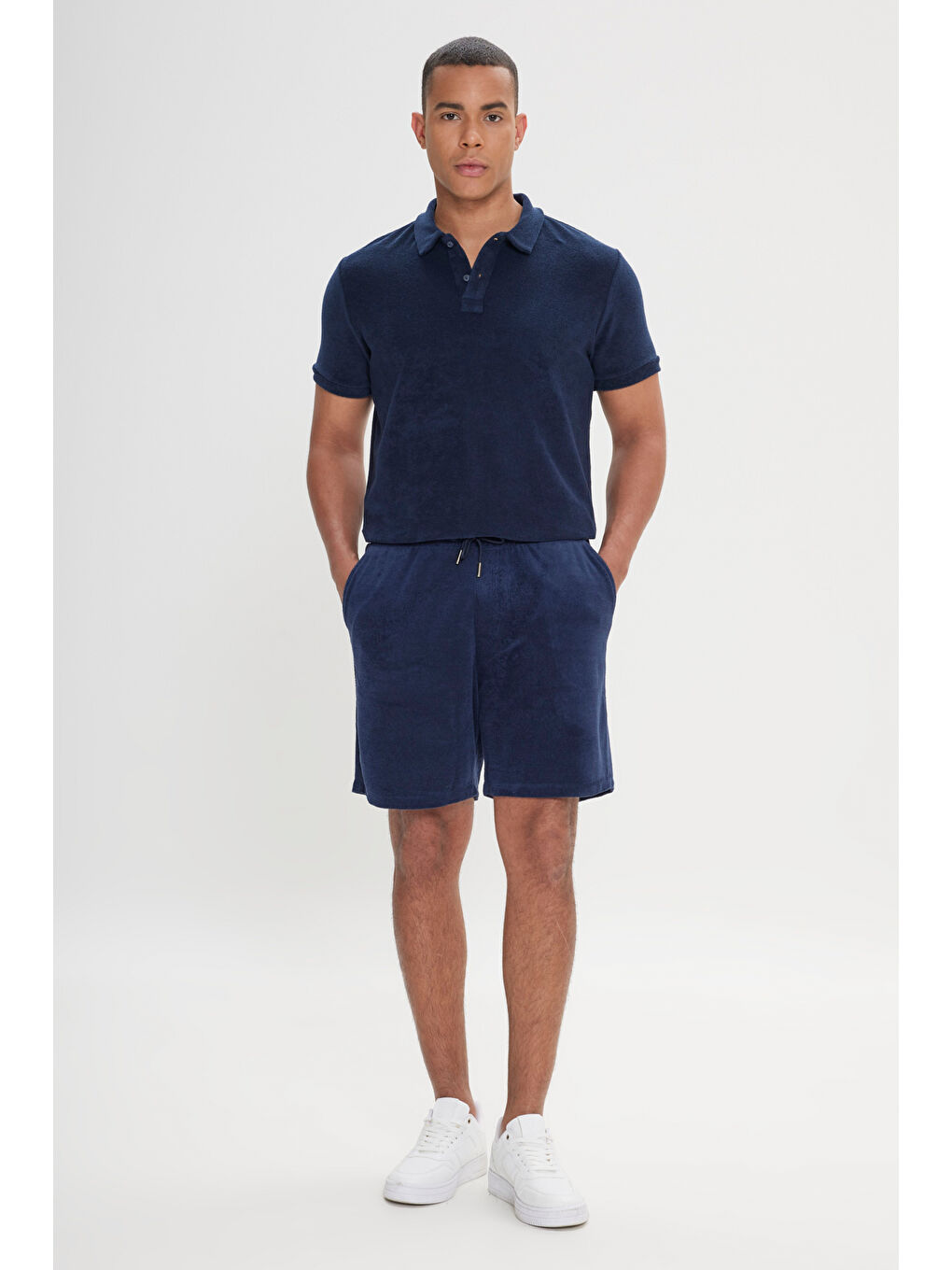 Erkek Lacivert Standart Fit Normal Kesim Havlu Şort-2