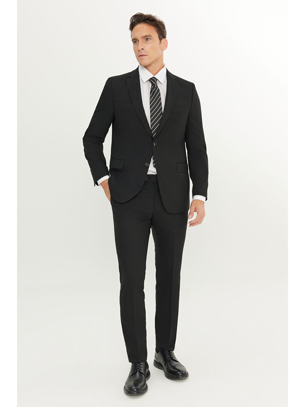 Erkek Siyah Su Geçirmez Slim Fit Dar Kesim Mono Yaka Yünlü Nano Takım Elbise-2