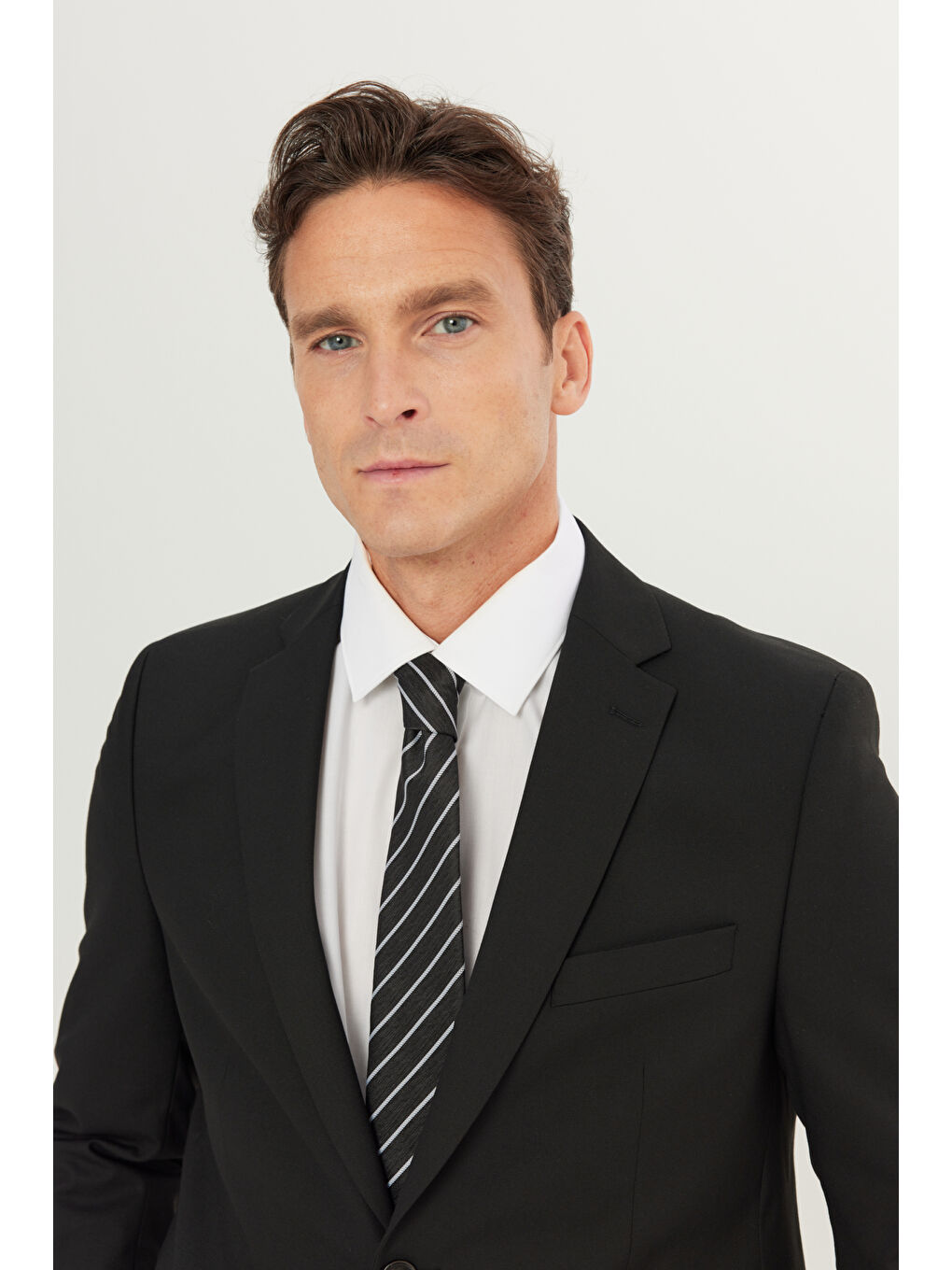 Erkek Siyah Su Geçirmez Slim Fit Dar Kesim Mono Yaka Yünlü Nano Takım Elbise-3