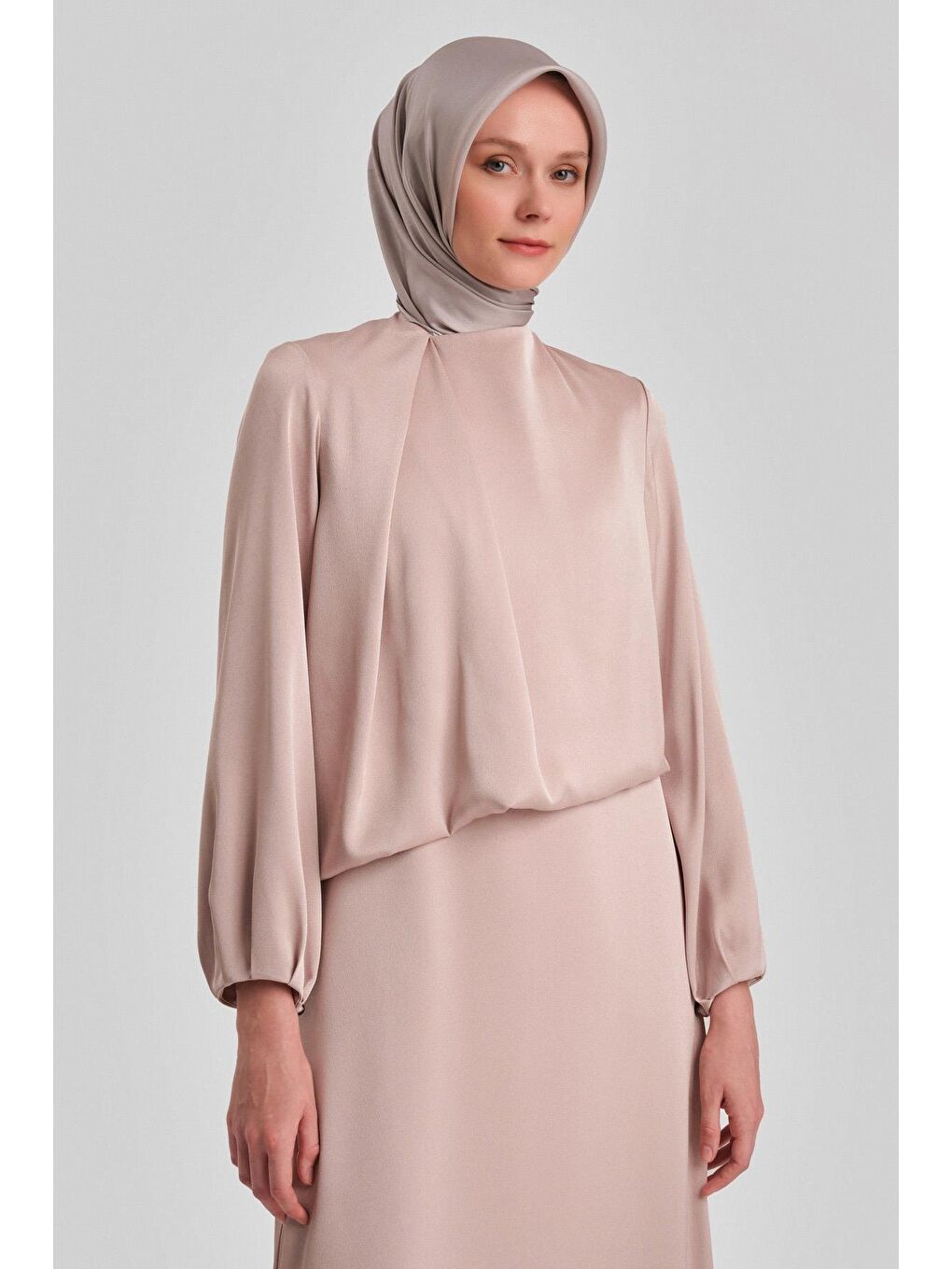 Bej Omuz Pileli Abiye Elbise 24Y9819 Aytaşı-3