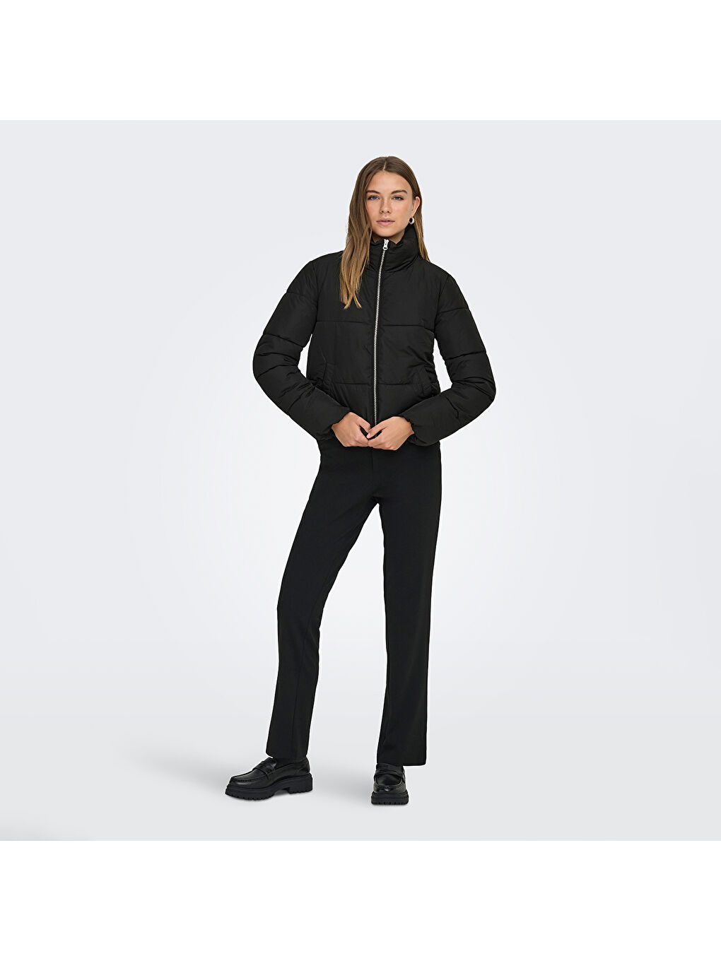 Newerica Life Short Padded Kadın Siyah Dik Yaka Ceket-2