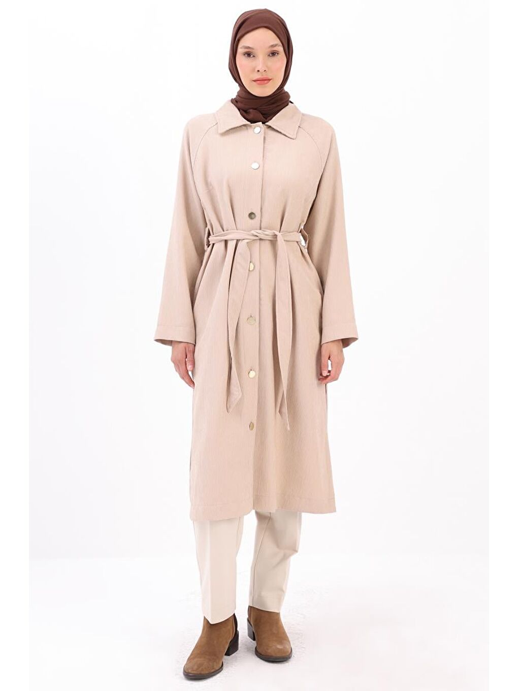 Bej-Gömlek Yakalı Düğmeli Kuşaklı Kap-1