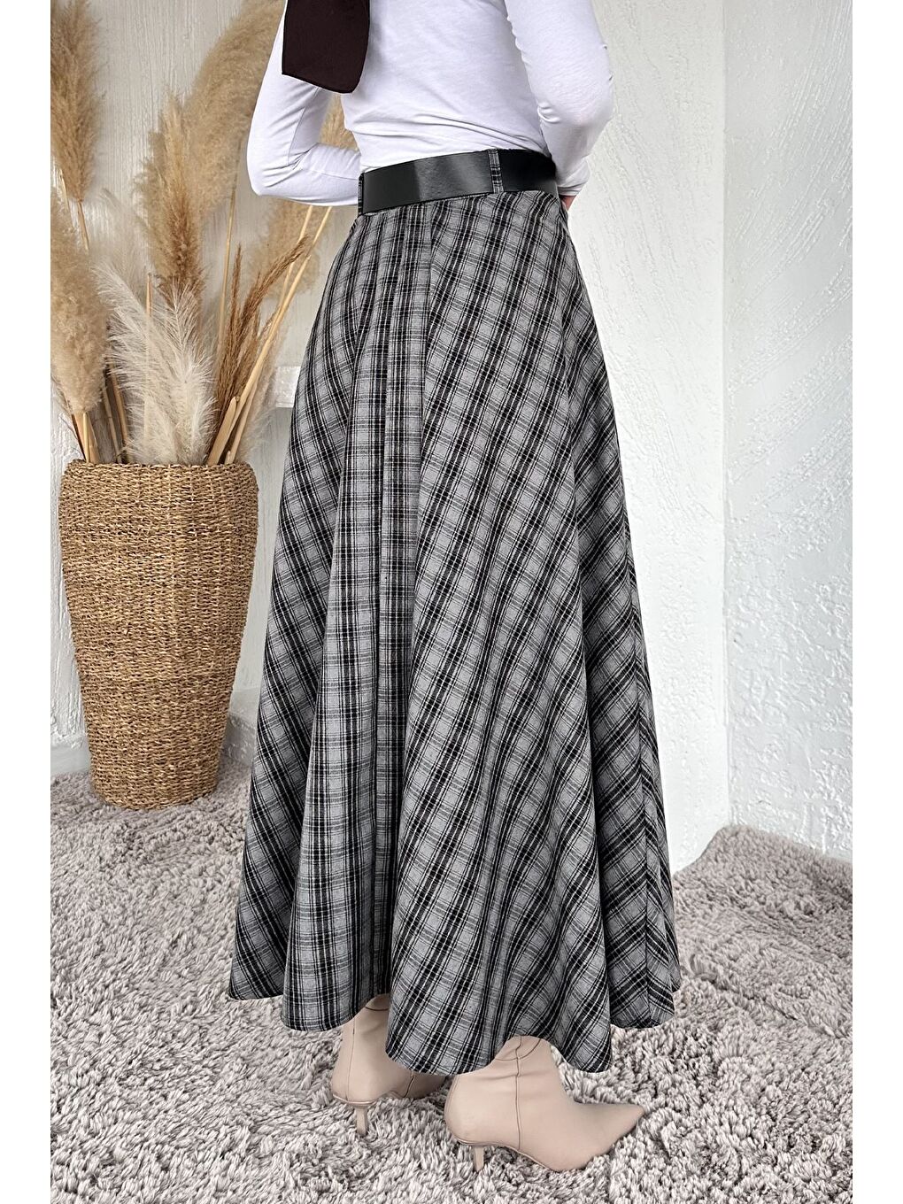 Gri Ekose Desenli Kemer Aksesuarlı Tesettür Kiloş Etek-6