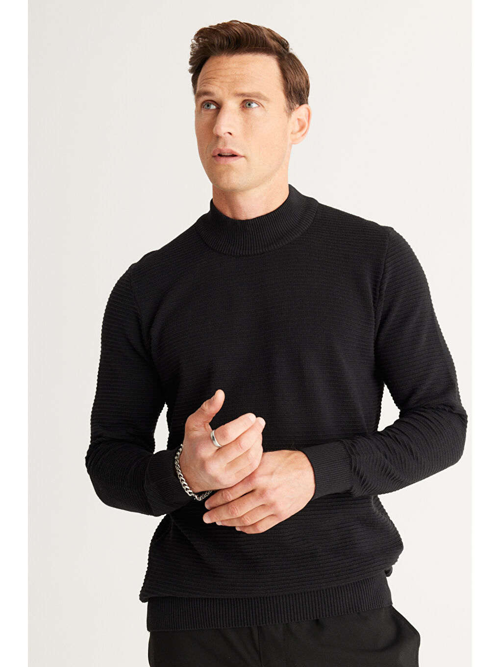 Erkek Siyah Recycle Standart Fit Yarım Balıkçı Yaka Pamuklu Desenli Triko Kazak-2