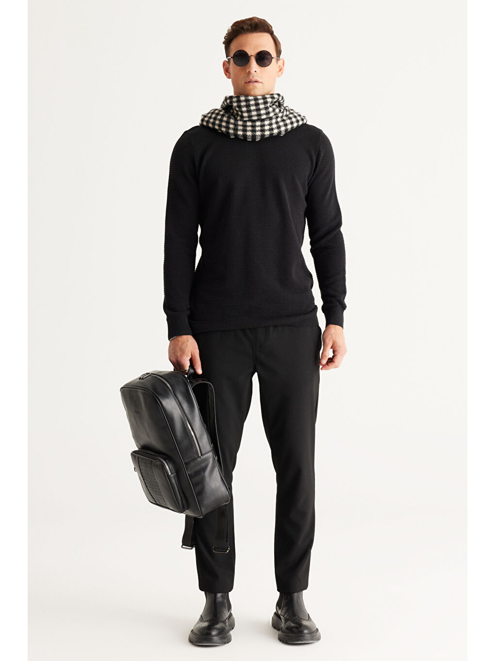 Erkek Siyah Recycle Standart Fit Yarım Balıkçı Yaka Pamuklu Desenli Triko Kazak-4