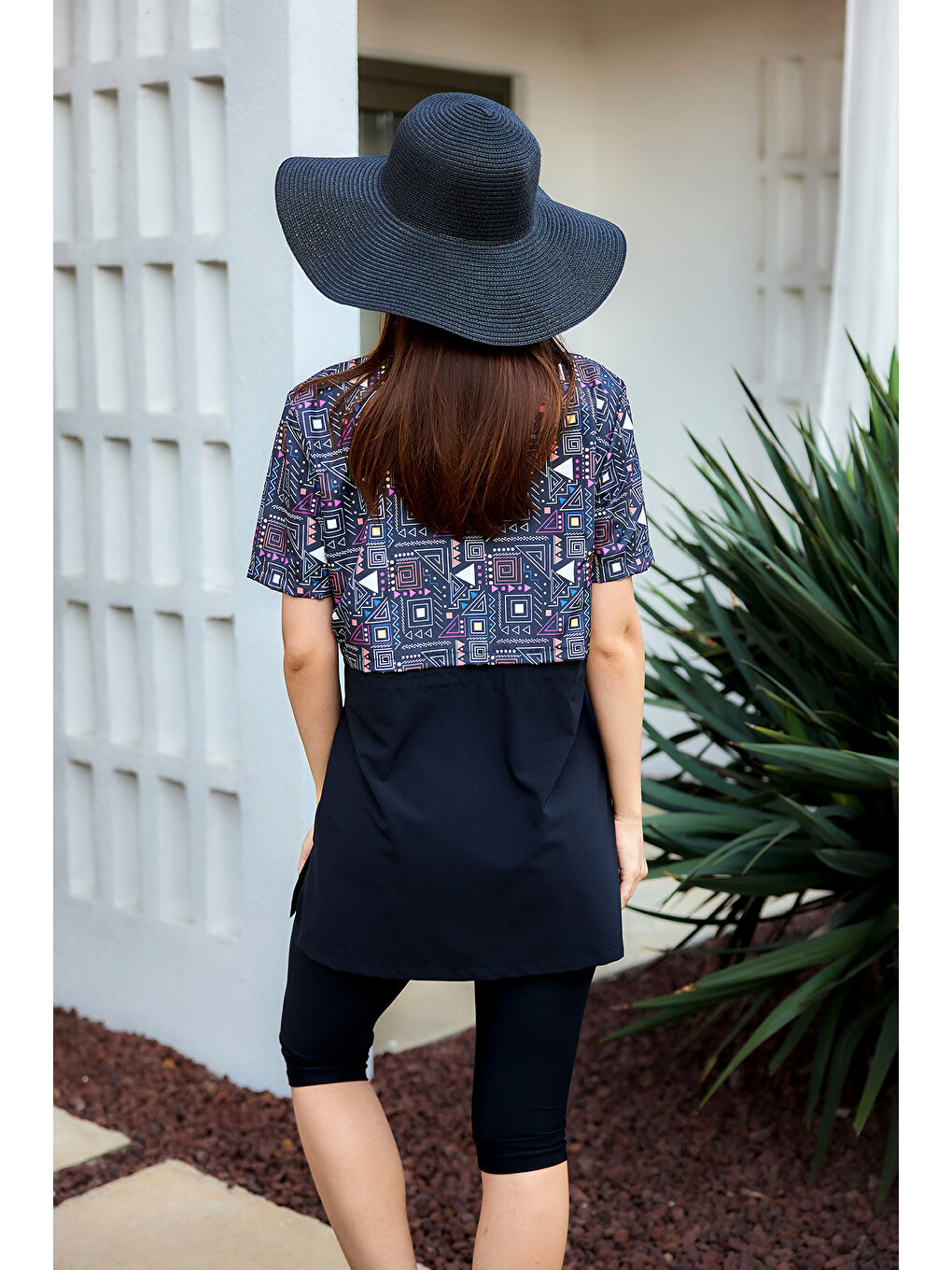 Önü Kapaklı Kısa Kollu Yarı Kapalı Tesettür Mayo Siyah01 R5301-2