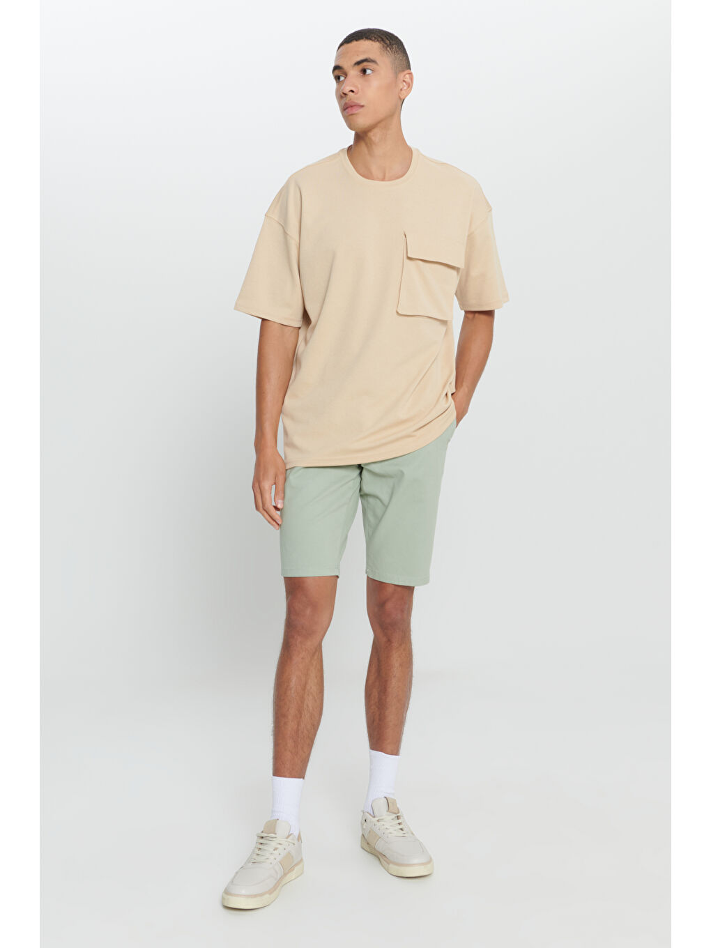 Erkek Bej Oversize Fit Bol Kesim Pamuklu Düz Bisiklet Yaka Tişört-1