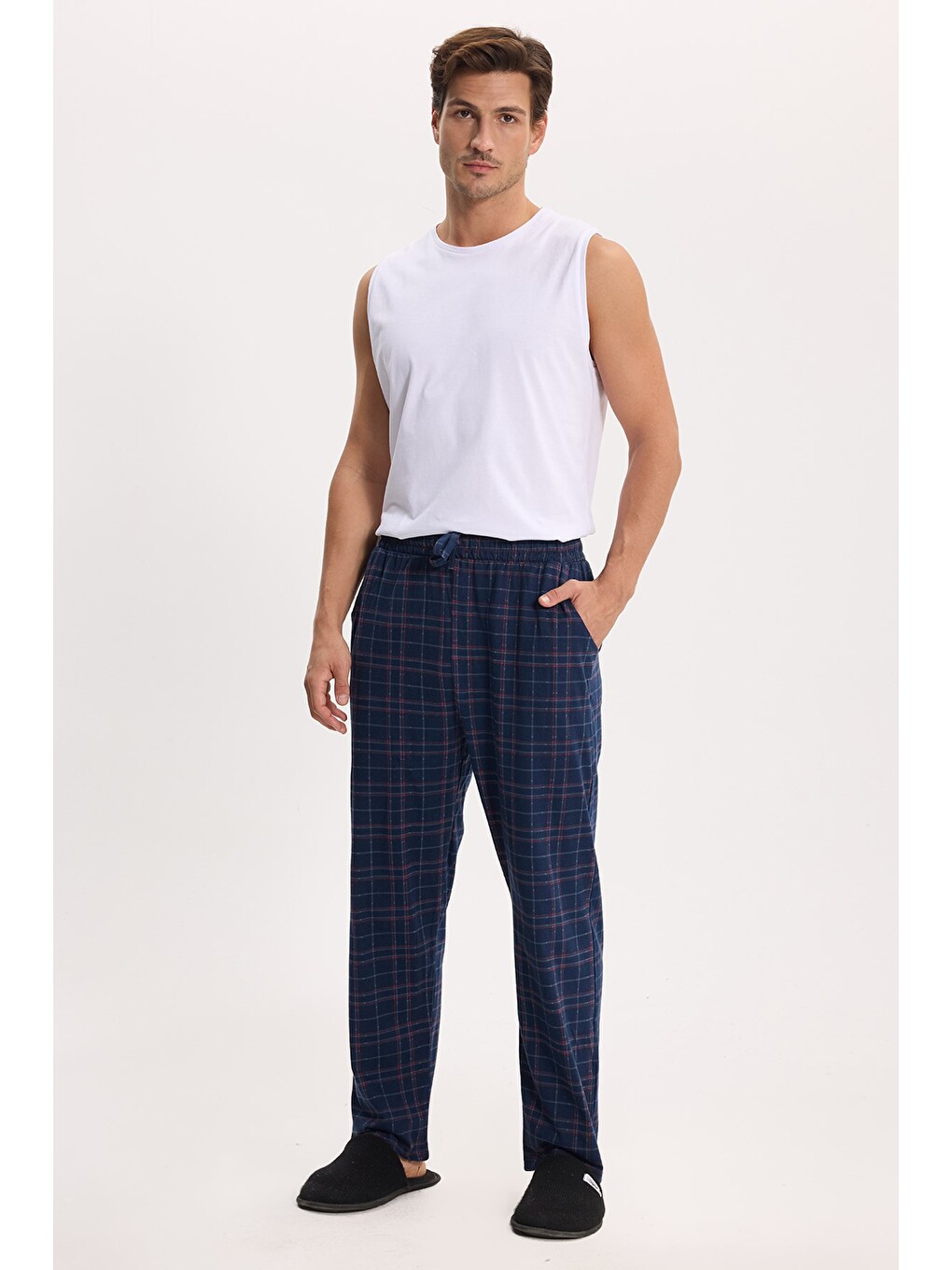 Erkek Standart Fit Normal Kesim Pamuklu Kareli Beli Bağcıklı Cepli Lacivert Pijama Altı-2