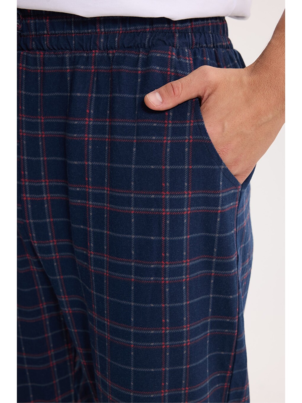 Erkek Standart Fit Normal Kesim Pamuklu Kareli Beli Bağcıklı Cepli Lacivert Pijama Altı-4