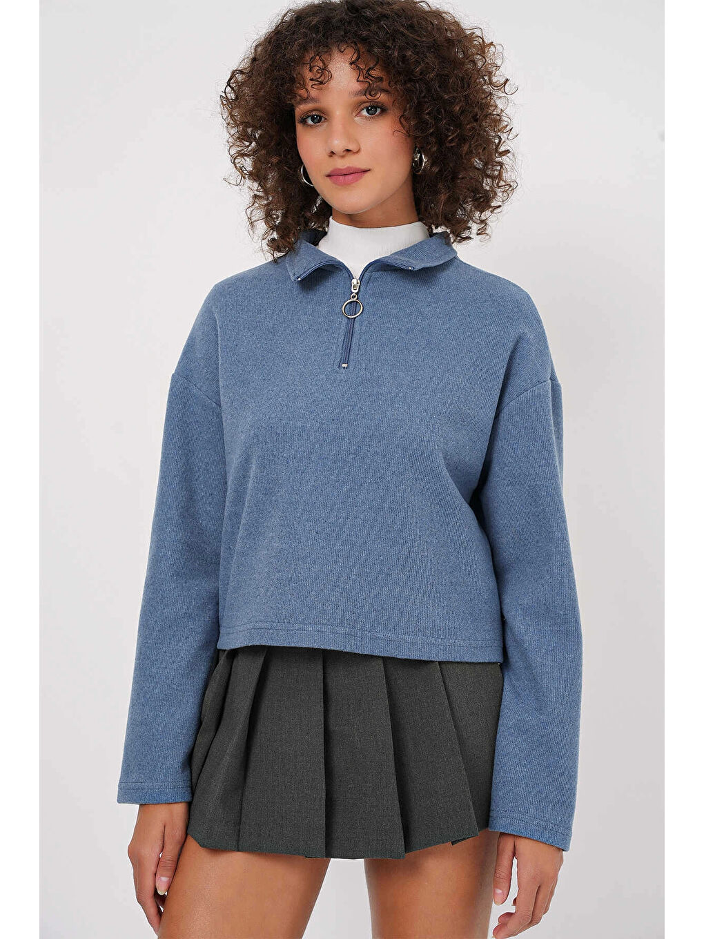 hazelin Kadın İndigo Mavi Yakası Fermuarlı Örme Sweatshirt HZL25W-BD1554491